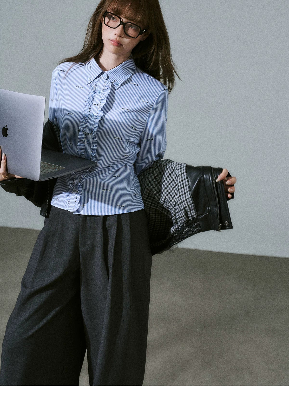 LOST FOREST - Blue Stripe Floral Jacquard Cropped Shirt