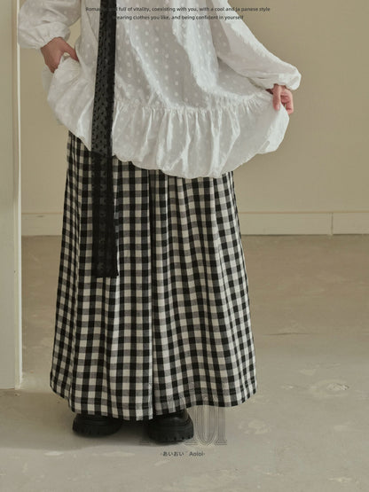"Quiet Check" Plaid Wide Leg Trousers (Black & White Plaid)