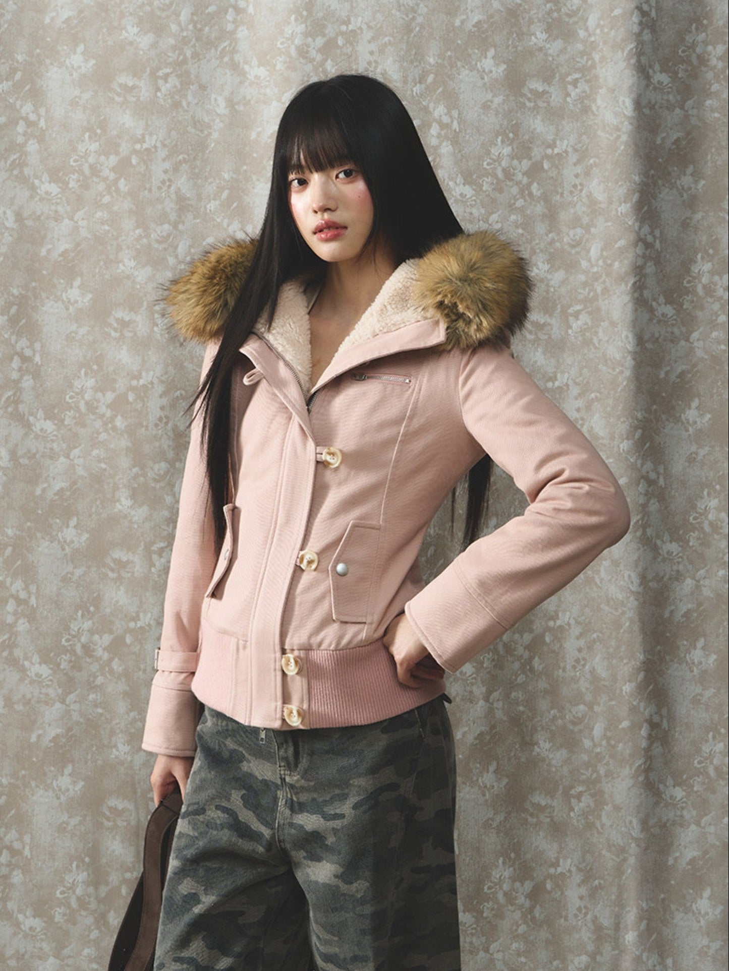 Soote Season - “Vintage Hourglass” Faux Fur–Lined Hooded Waist-Cinched Cotton Jacket - Cream Pink
