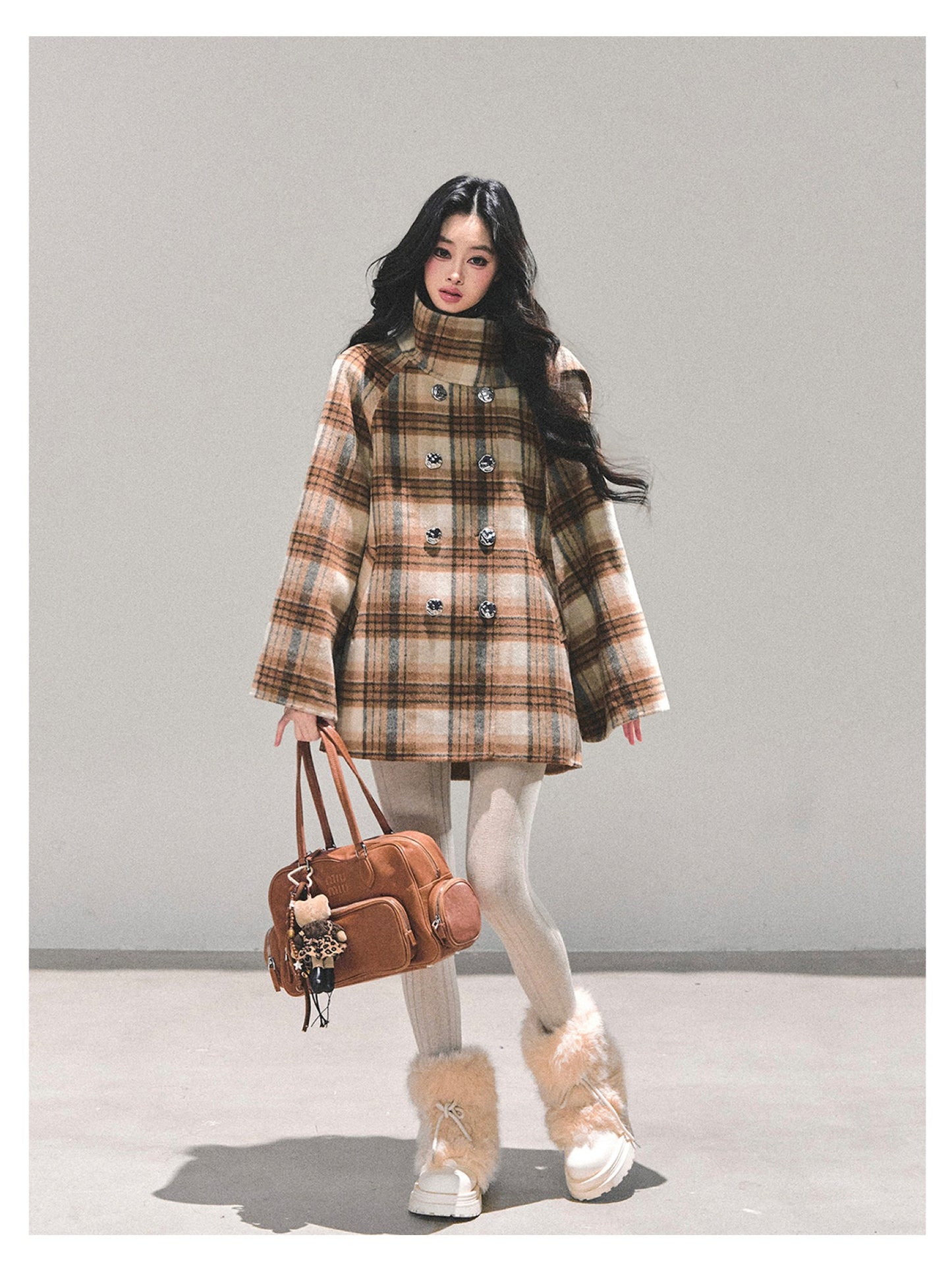 少也眼 “Whispered Plaids" High-Neck Woolen Coat