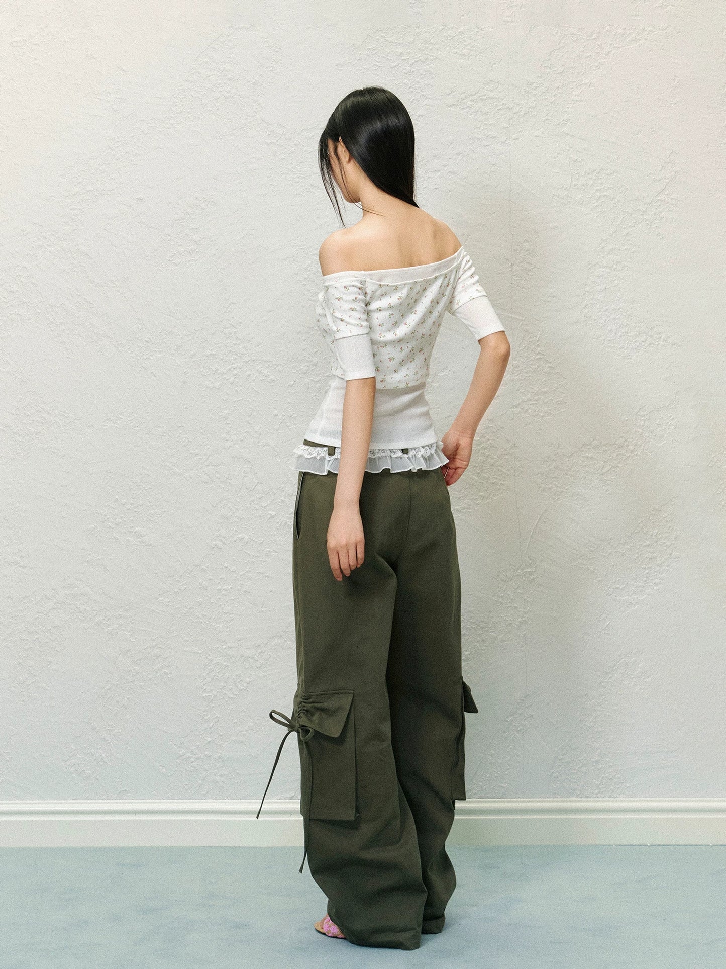 "Field Notes" Utility Wide-Leg Cargo Pants (Army Green/ Grape Purple)