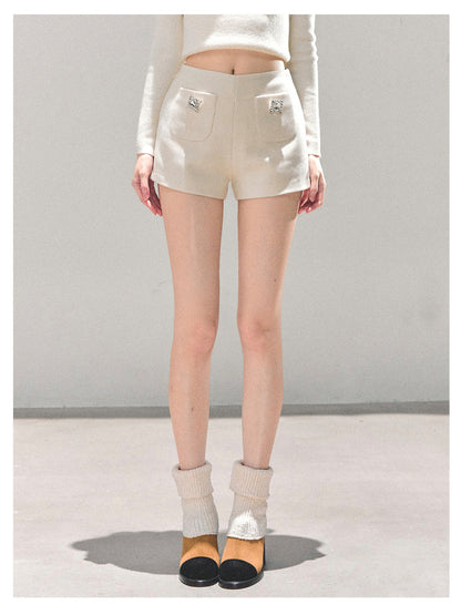 少也眼 “Through Her Dreamscape" Beige Shorts