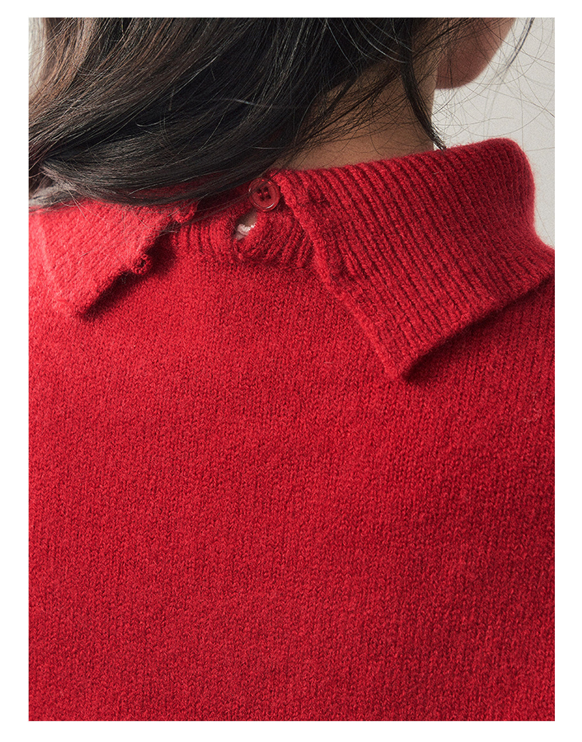 少也眼 “Snow-Wrapped Christmas Letter” Mock Neck Short-Sleeve Knit Top