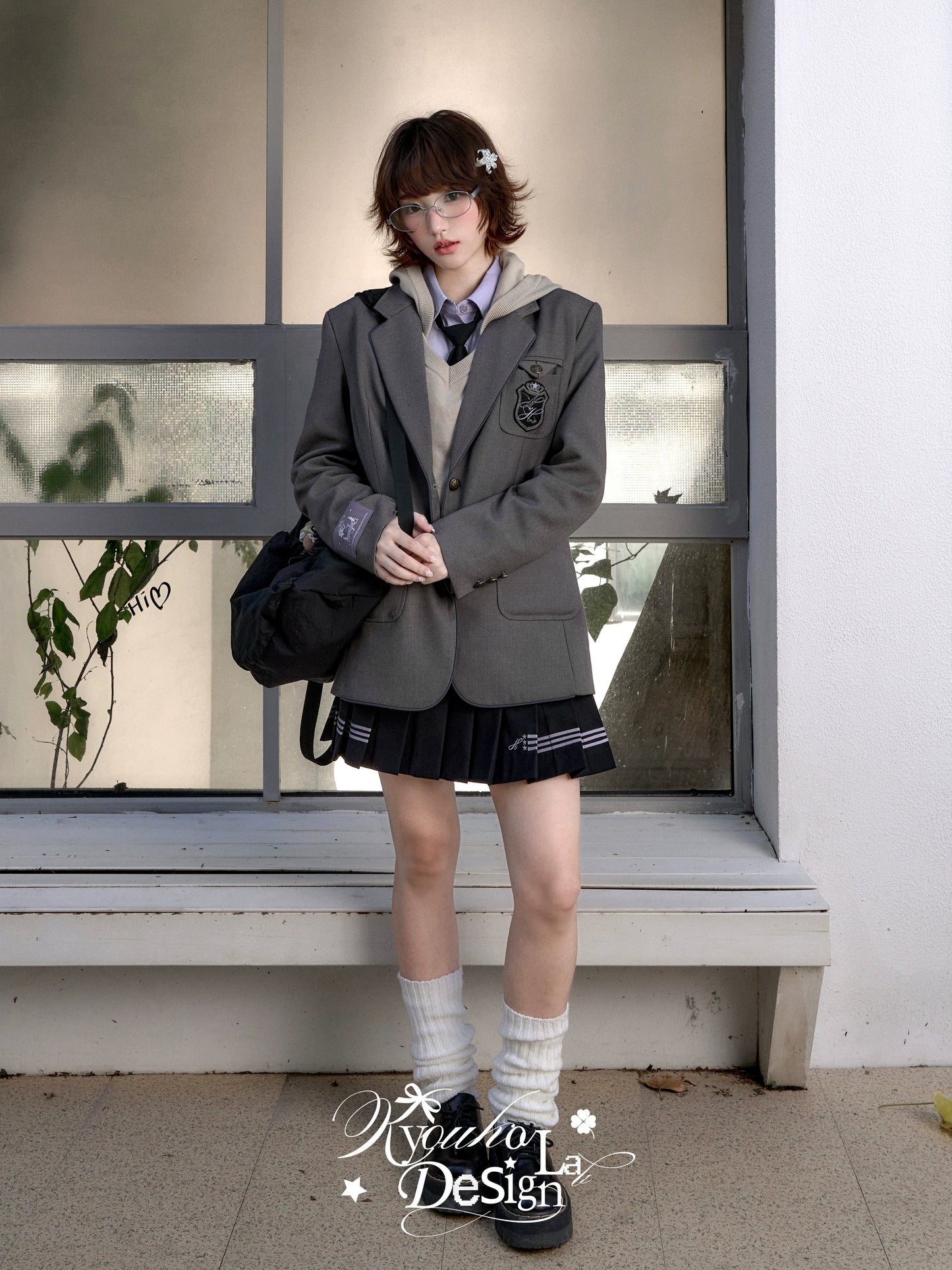 "Snow Lily Legacy" Gray Oversized School Blazer
