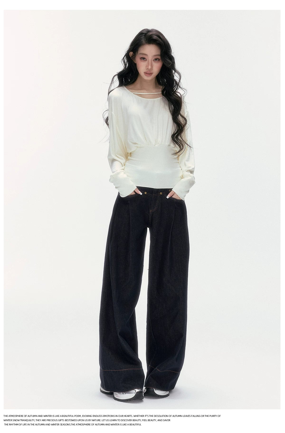 24olvides - Low-Rise Flare Jeans with Vintage Stud Details
