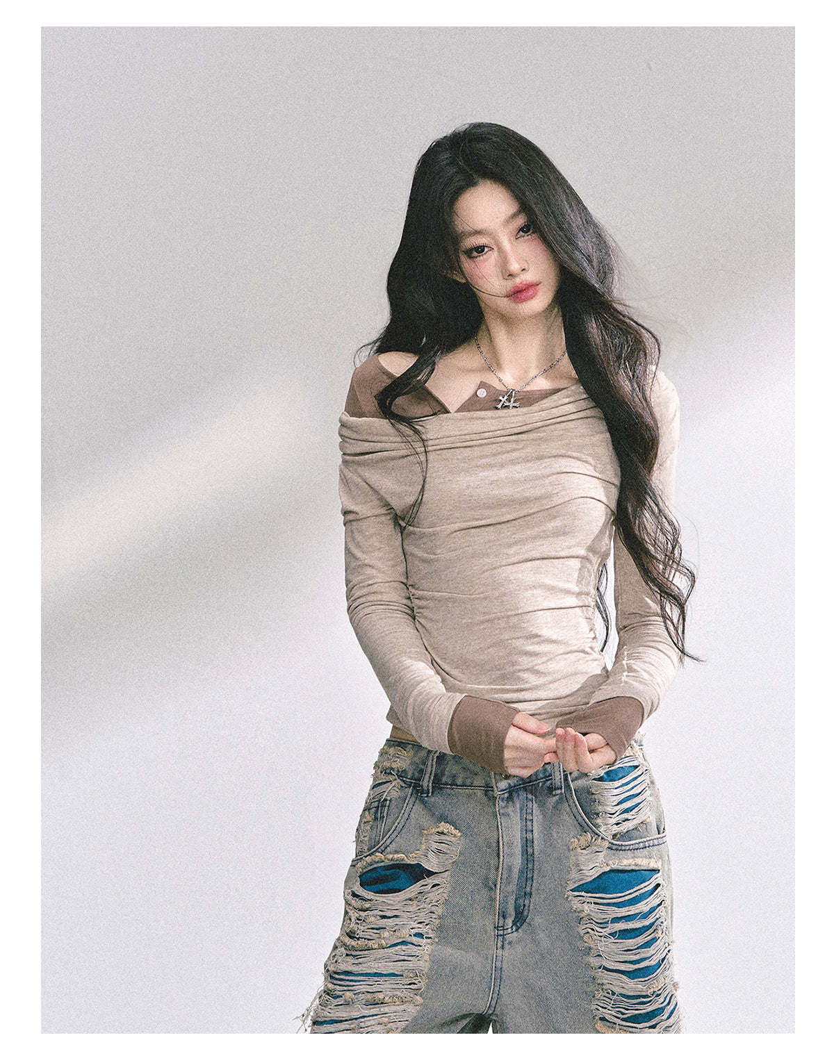 少也眼 "Seoul Toccata" Layered Off-Shoulder Long Sleeve Tee - Khaki 2536486