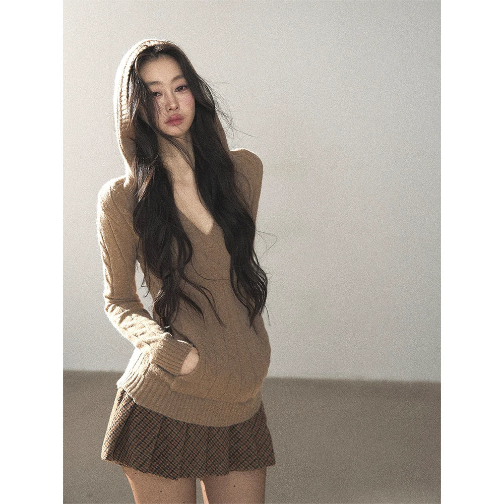 AOMALM - Oatmeal Hooded Deep V-Neck Cable Knit Top