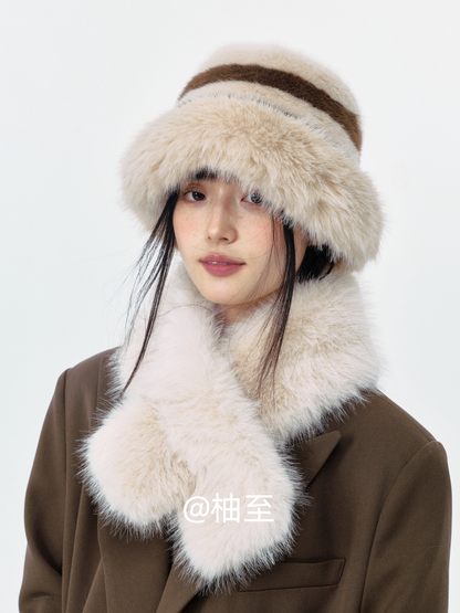 Off White Striped Plush Hat & Scarf Set – Cozy 2-Piece Winter Ensemble