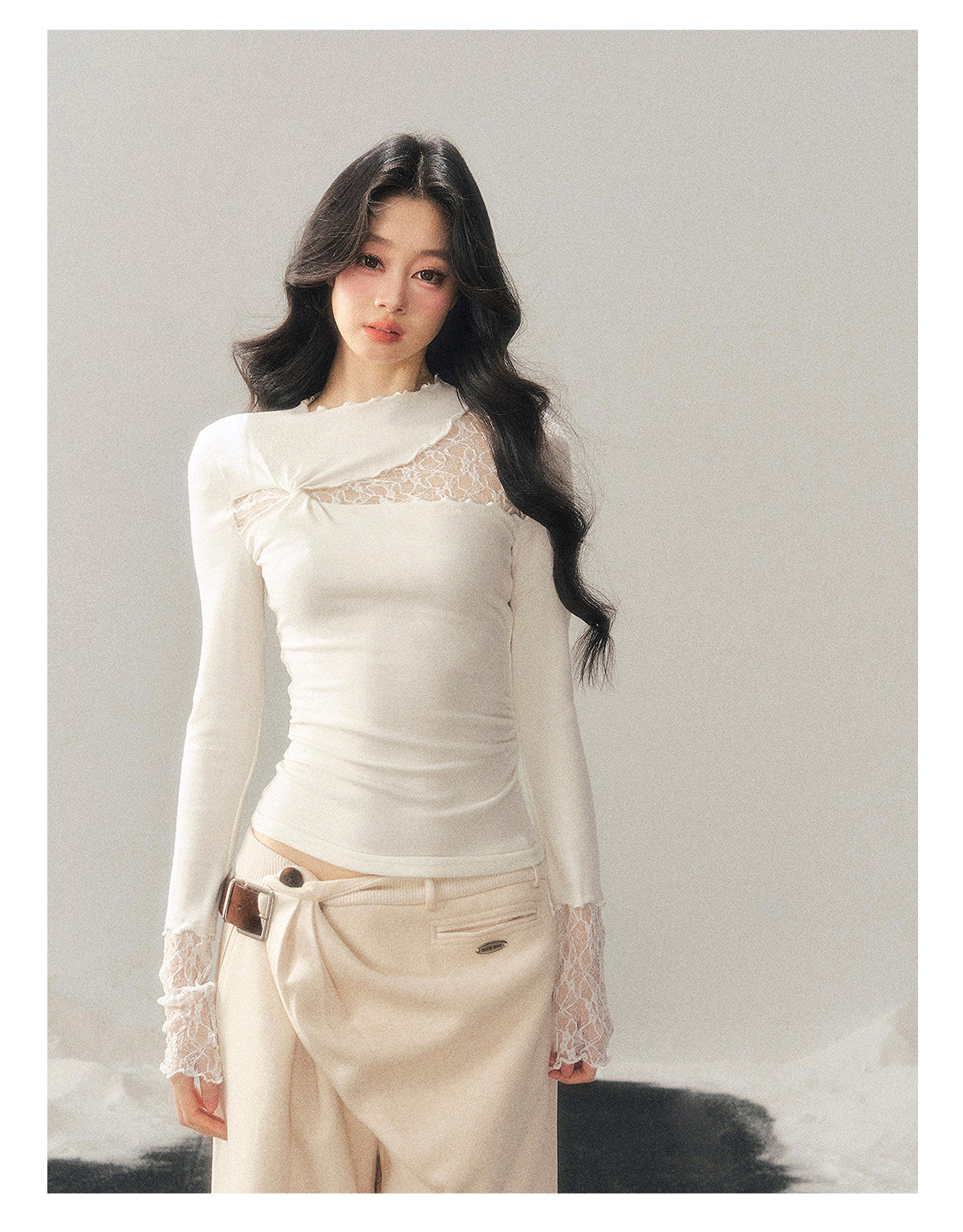 少也眼 “Interplay of Illusion” Semi-High Neck Lace Cutout Top - White