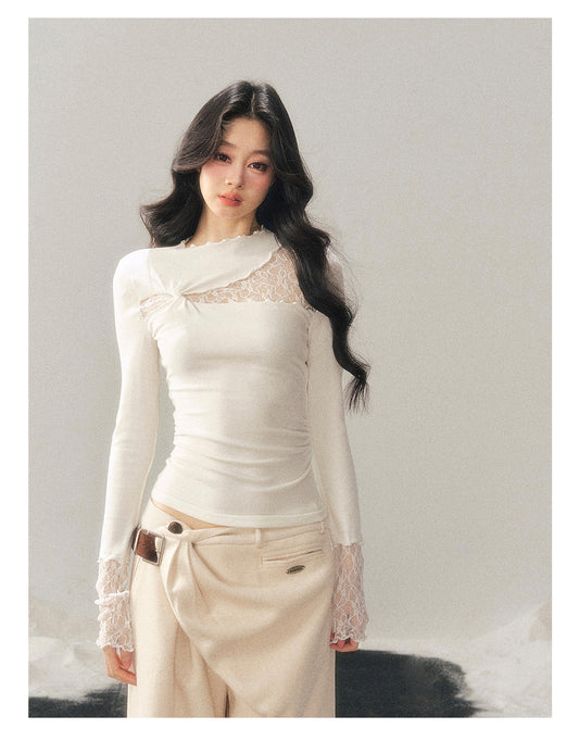 少也眼 “Interplay of Illusion” Semi-High Neck Lace Cutout Top - White