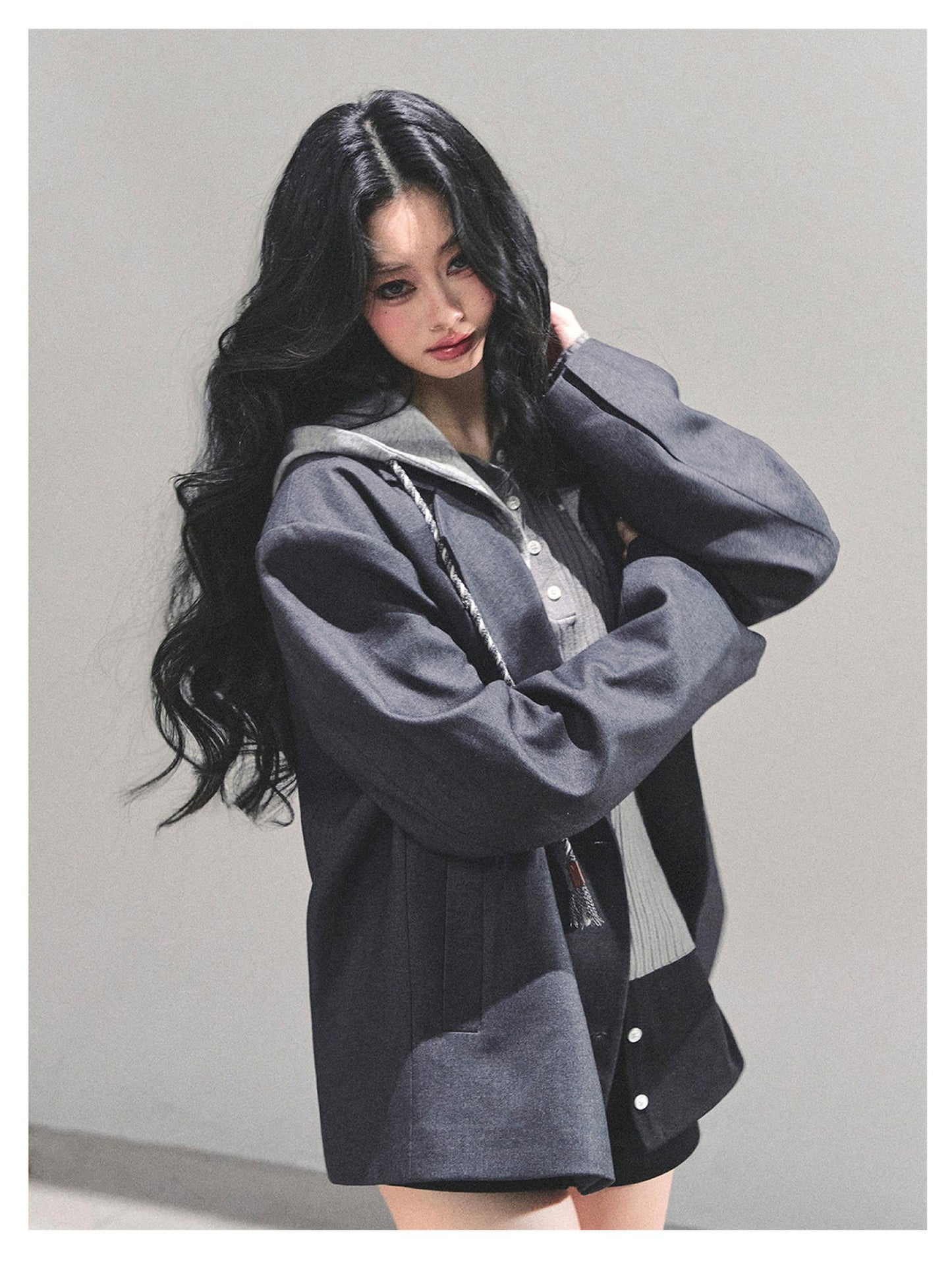少也眼 "Minimal Silhouette" Hooded Blazer - Gray