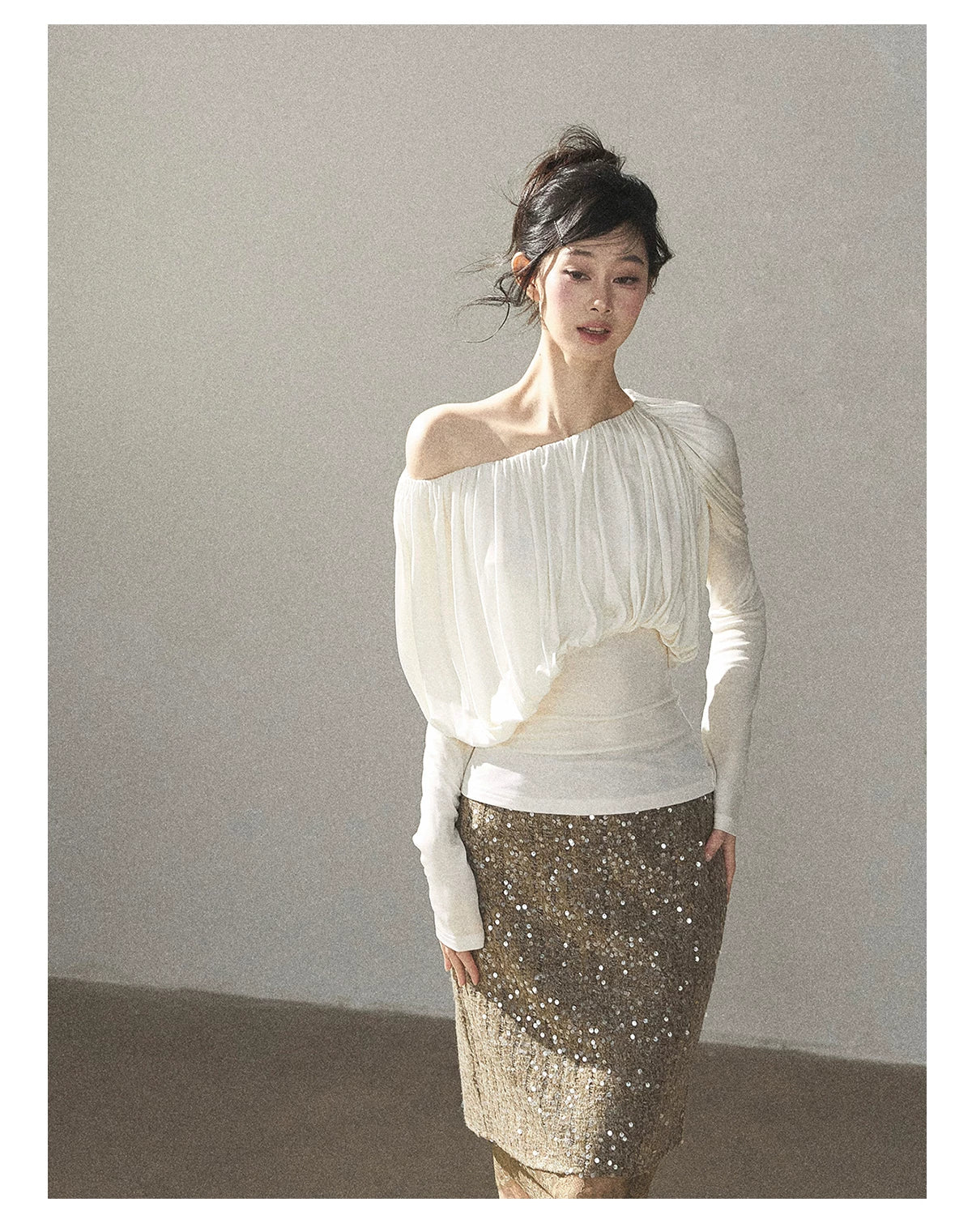 AOMALM - Creamy Ivory Asymmetric Ruched Off-Shoulder Long Sleeve Top