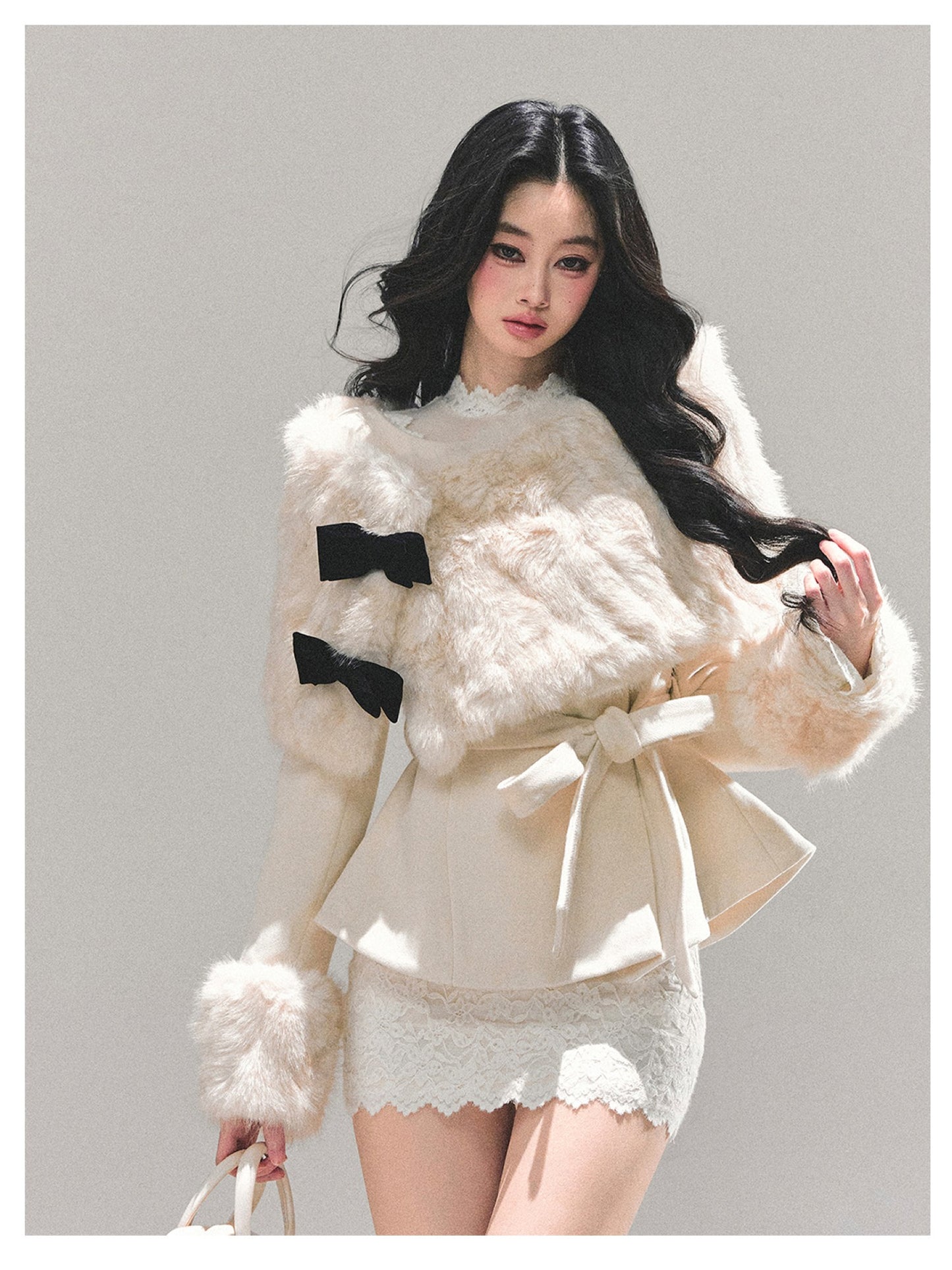 少也眼 “Through Her Dreamscape" Two-Piece Set