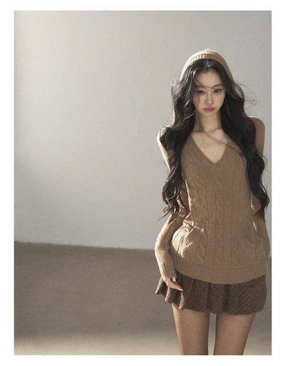 AOMALM - Oatmeal Hooded Deep V-Neck Cable Knit Top