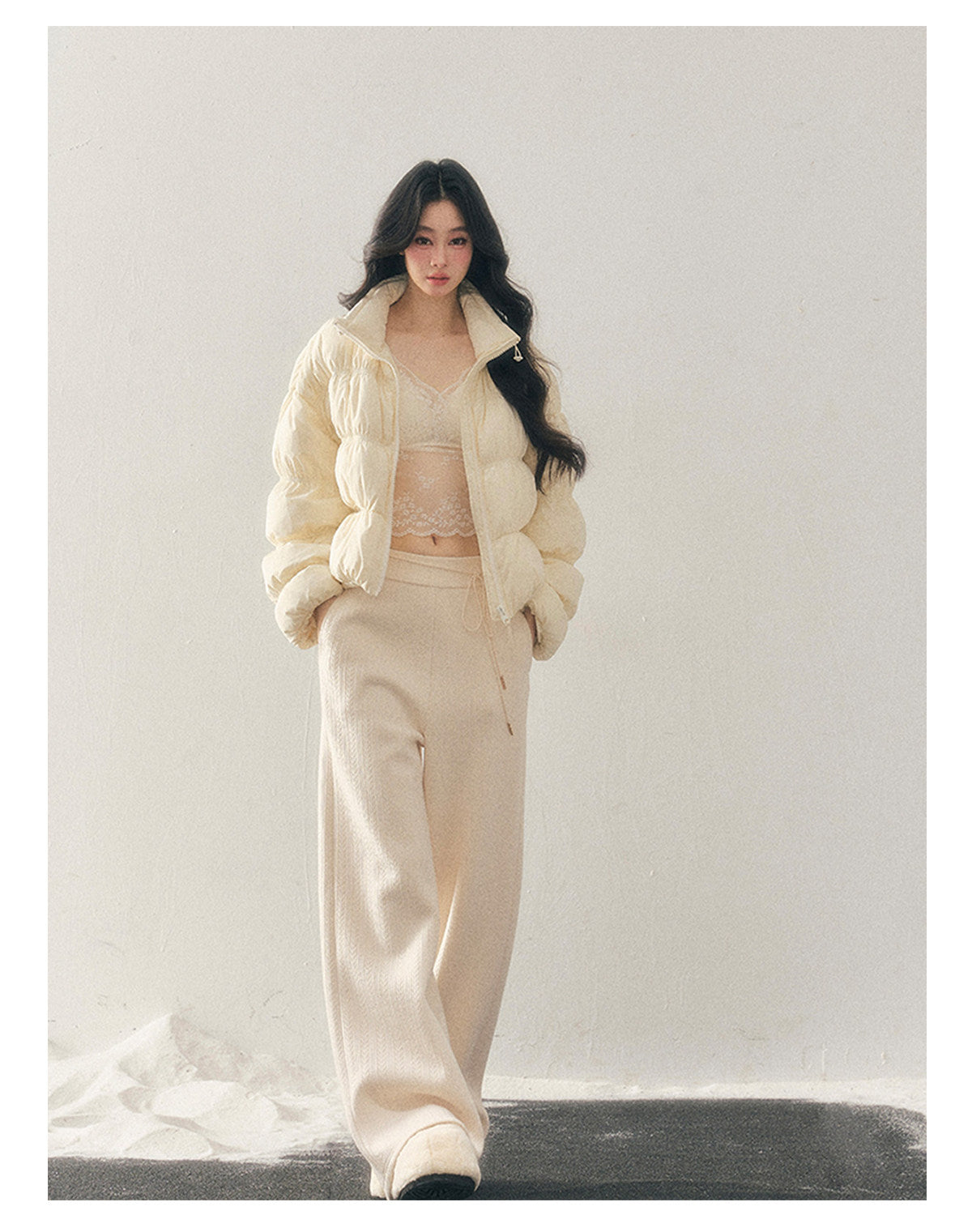 181225 “She Gazes at the Snow” White Duck Down Cropped Jacket - Milky Apricot White