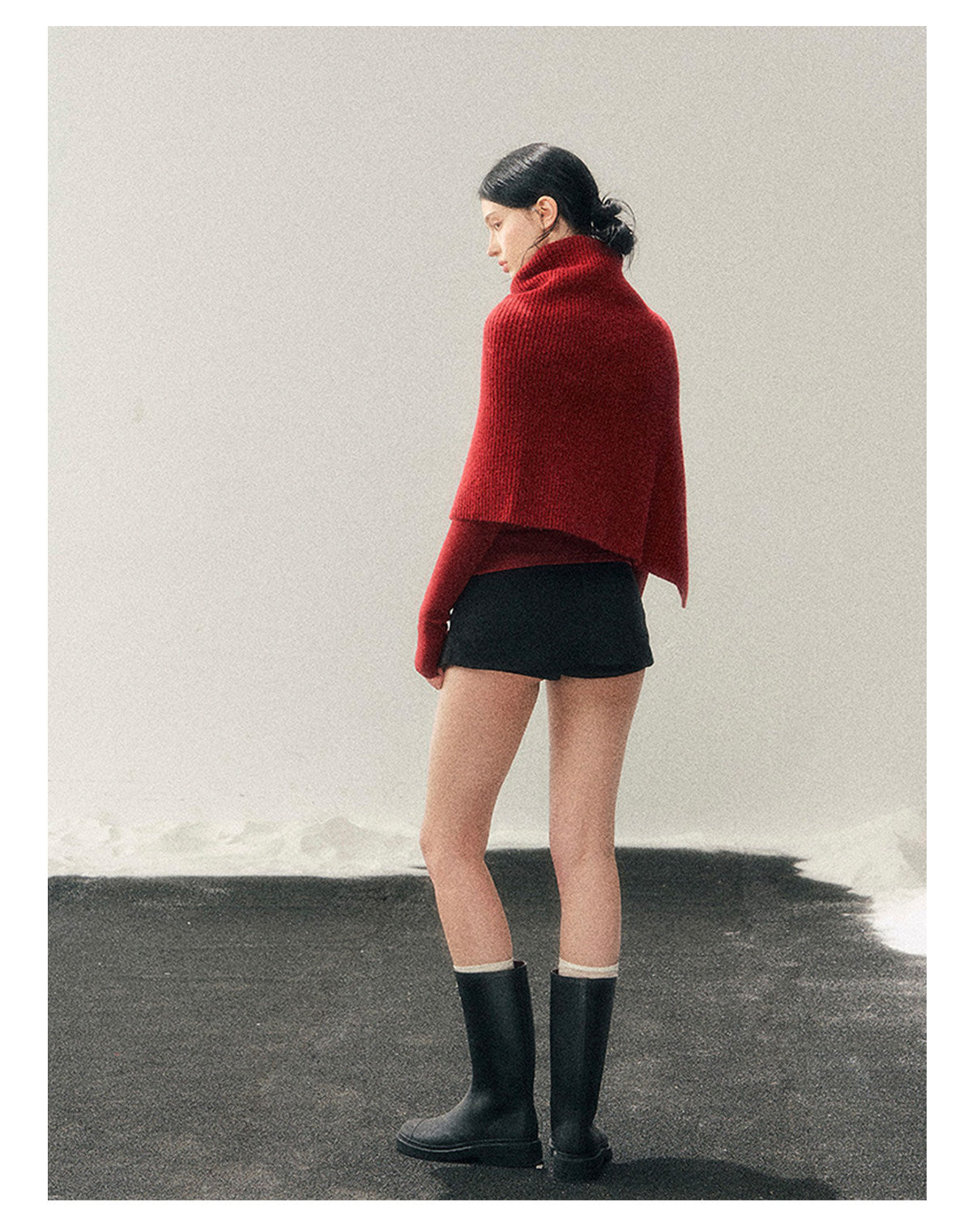 181225 "Late Autumn Ginkgo" Burgundy High-Neck Knit Cape Set