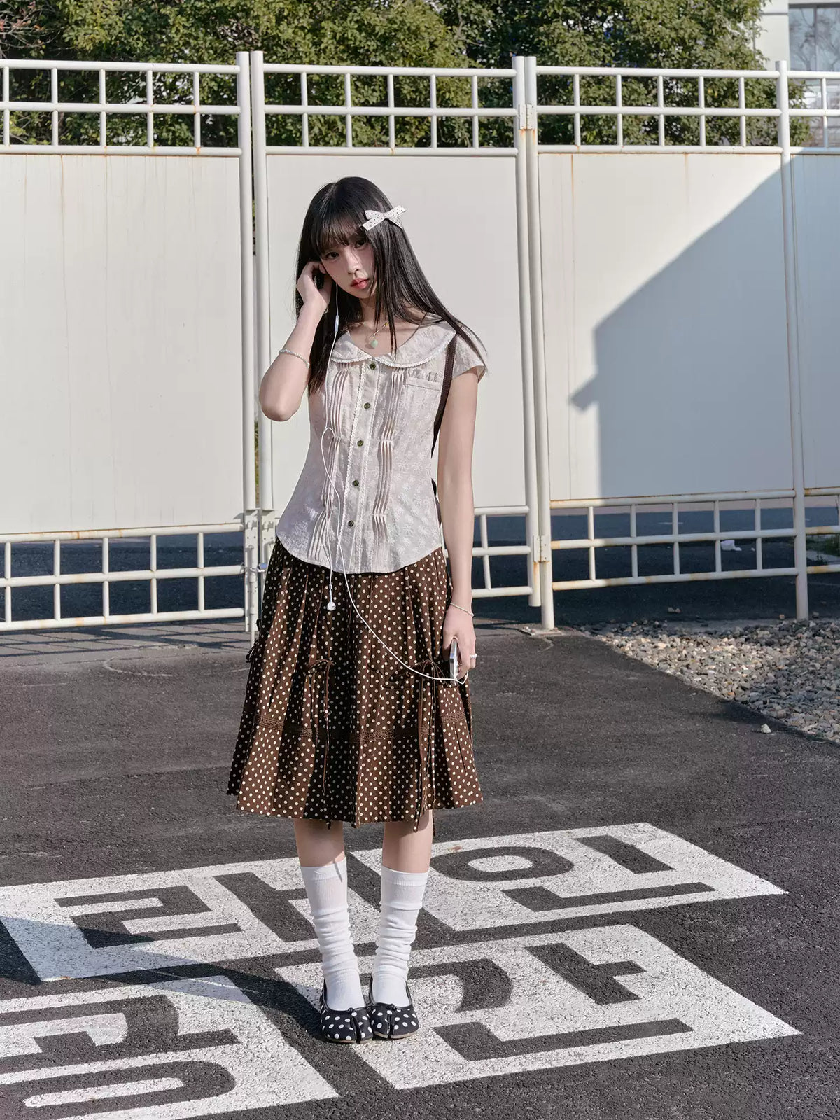 "Blooming Branches" Daisy Textured Blouse & Brown Polka Dot Pleated Skirt