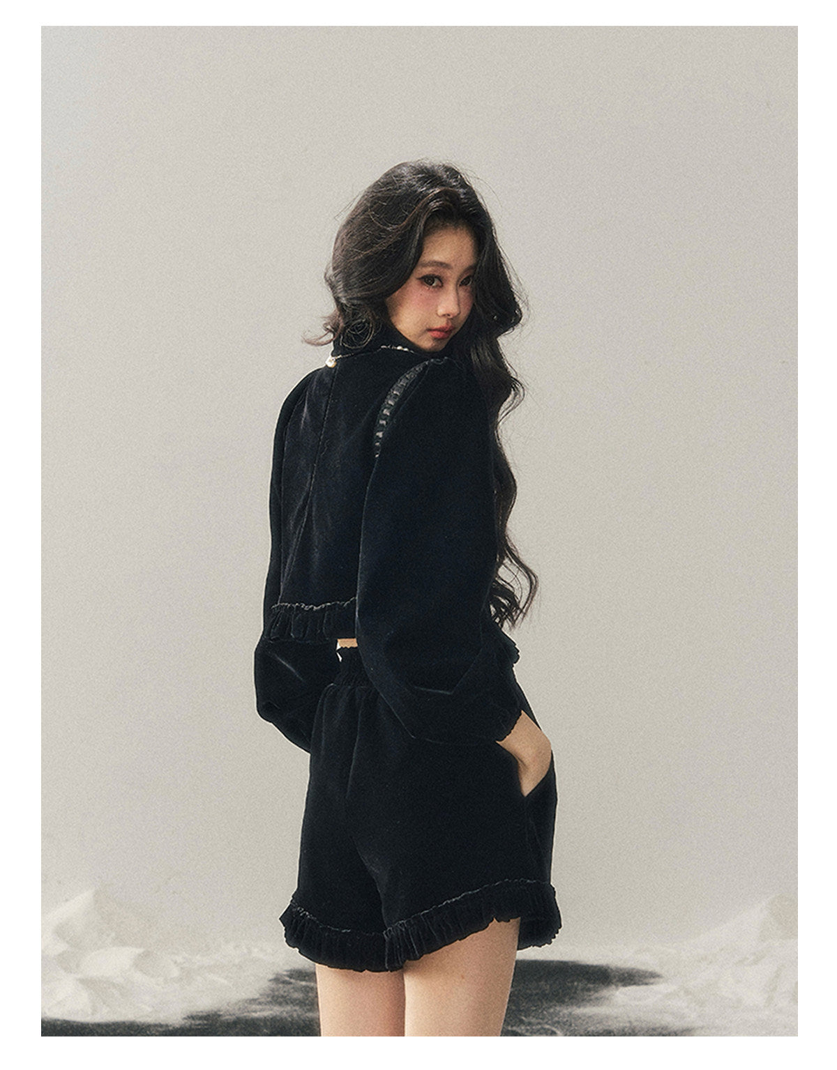 少也眼 “The Seventh Nocturne” Black Velvet French-Style Jacket & Shorts Set
