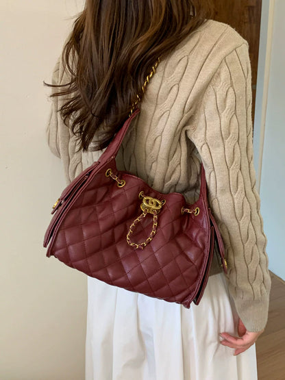 “Diamond Chain” Quilted Shoulder Bag (Black / Red)