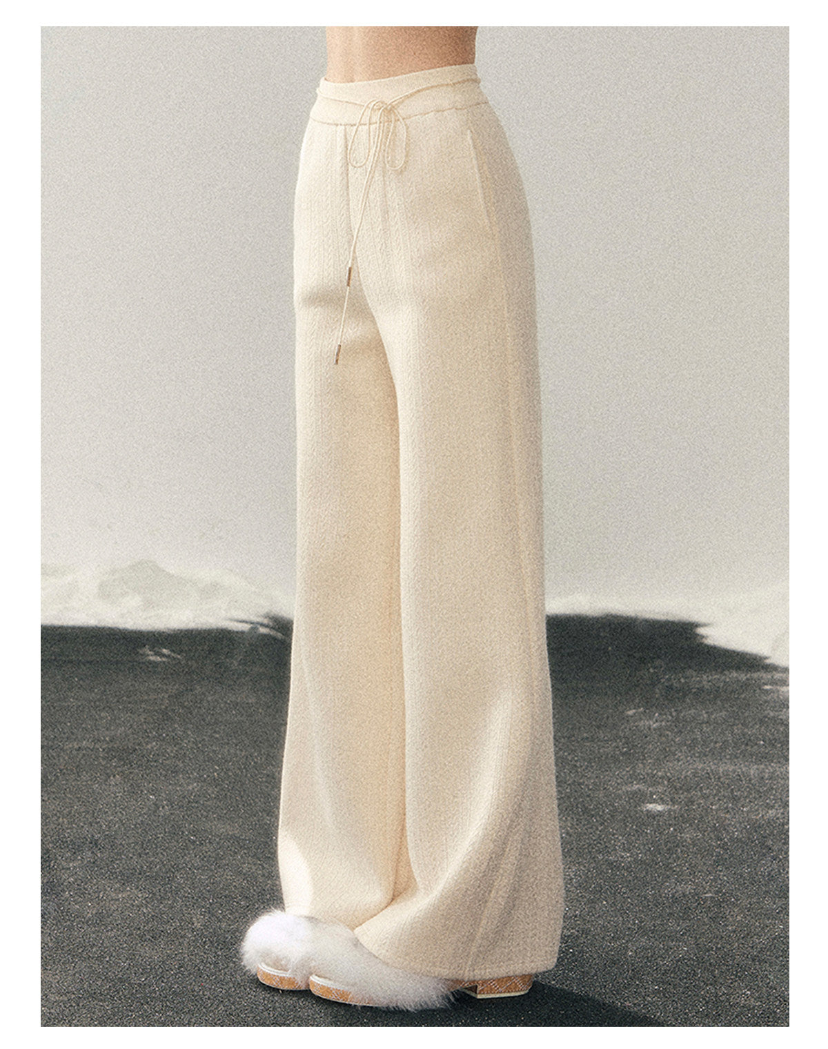 少也眼 "She Drifts Like a Cloud" Korean Minimal Knit Wide-Leg Pants - Milky Almond White