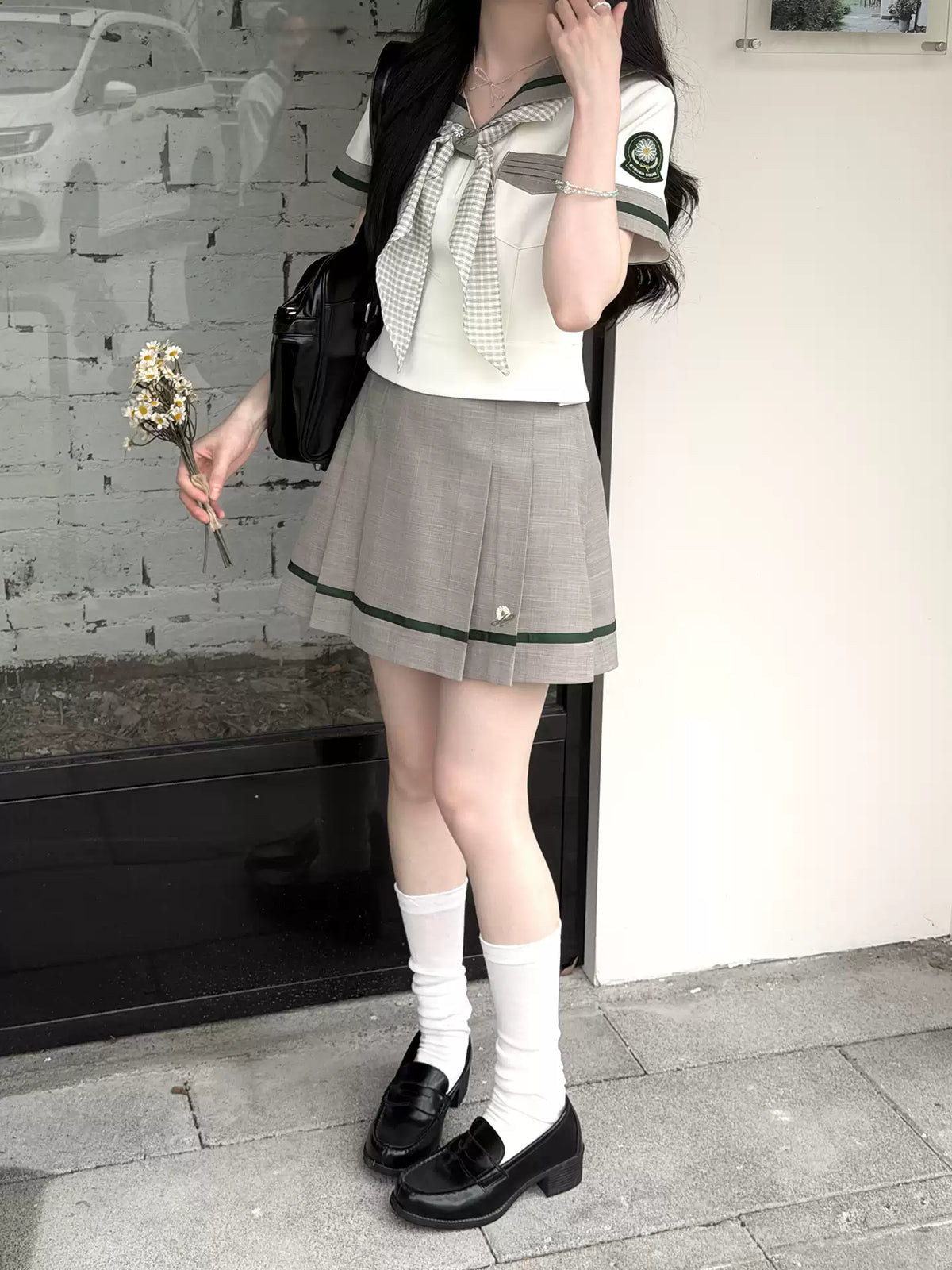 “Daisy & Spring Twins” White Sailor School Uniform Set