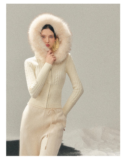 少也眼 “Sunset’s Soft Trace” Milk-Apricot Hooded Cable-Knit Zip-Up Jacket