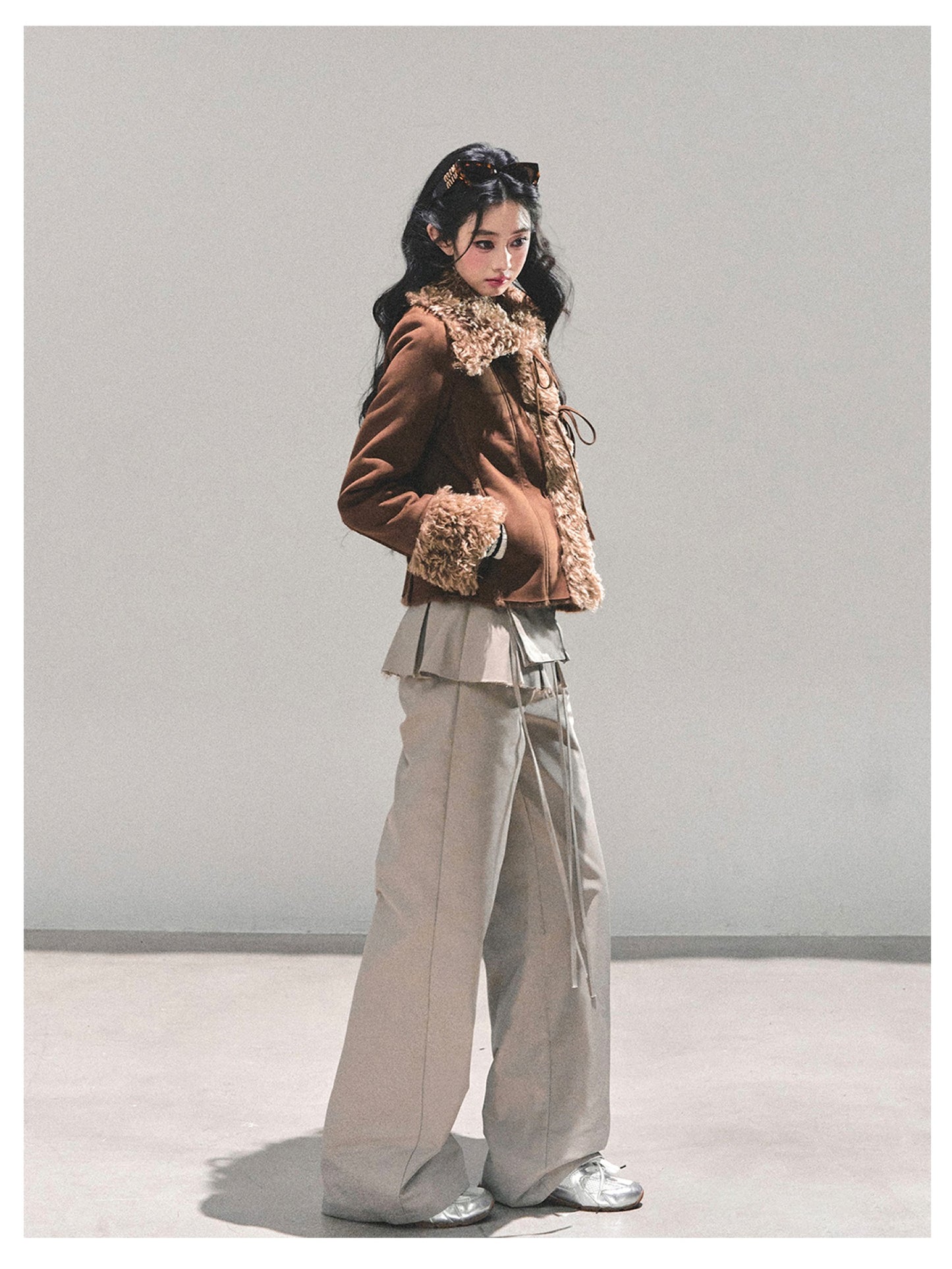 少也眼 “She Melted Into Winter" Faux Shearling Warm Jacket - Coffee Brown