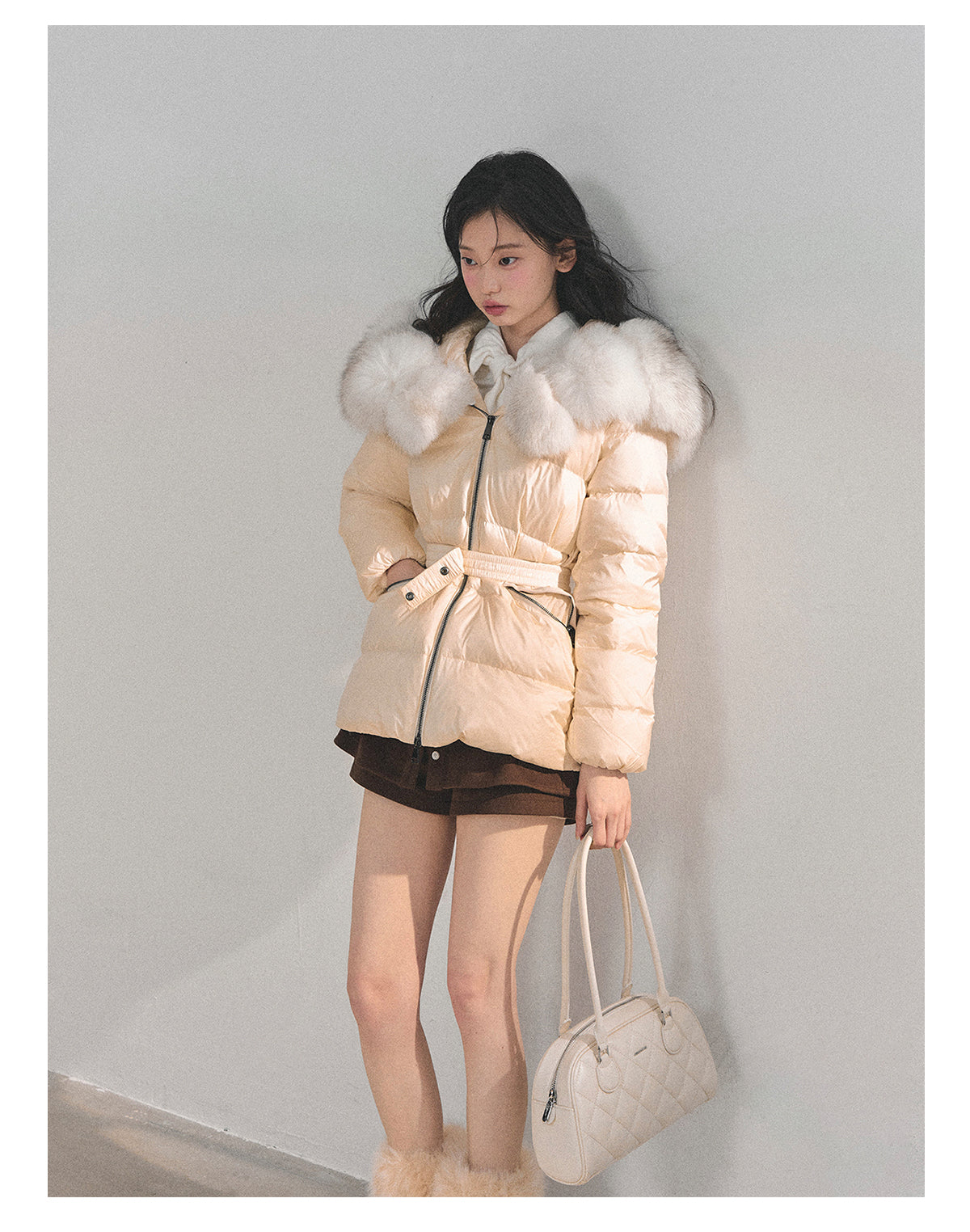 少也眼 “Snowcountry Floating Bridge” Thick Warm Down Jacket with Detachable Fur & Belt 661513