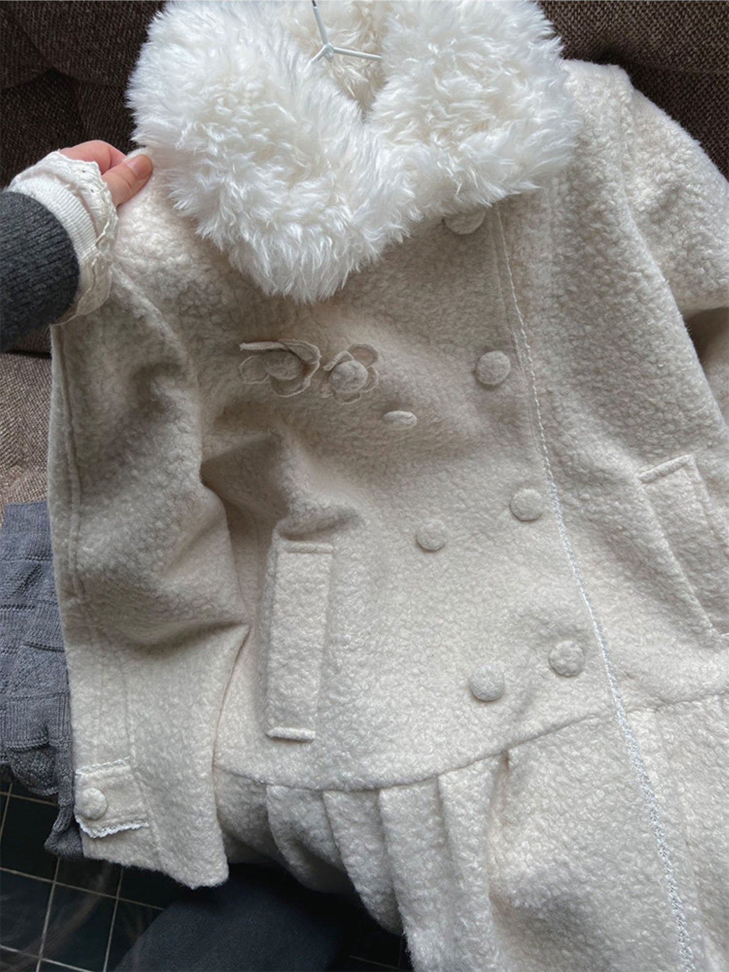 阮阮自制 - Birch Lily Milky White Detachable Fur Wool Coat