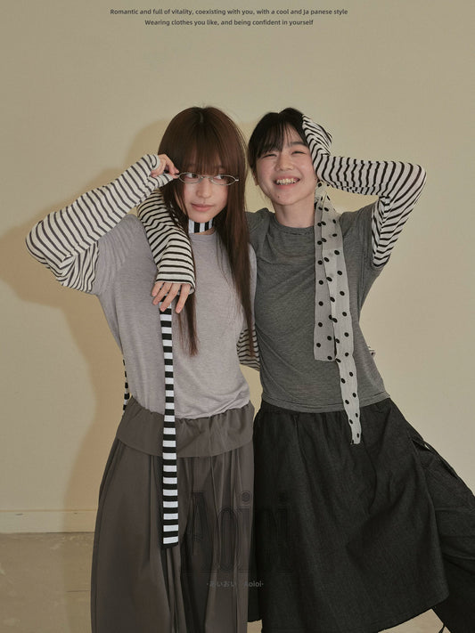 "Lazy Echo" Layered Stripe Long Sleeve Knit T-Shirt (Black Stripe / Gray Stripe)