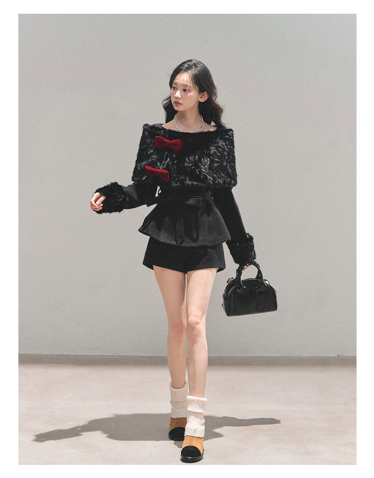 少也眼 “Drifting Through Her Dreams” – Winter Luxe Three-Piece Cape Set - Midnight Black 8746513