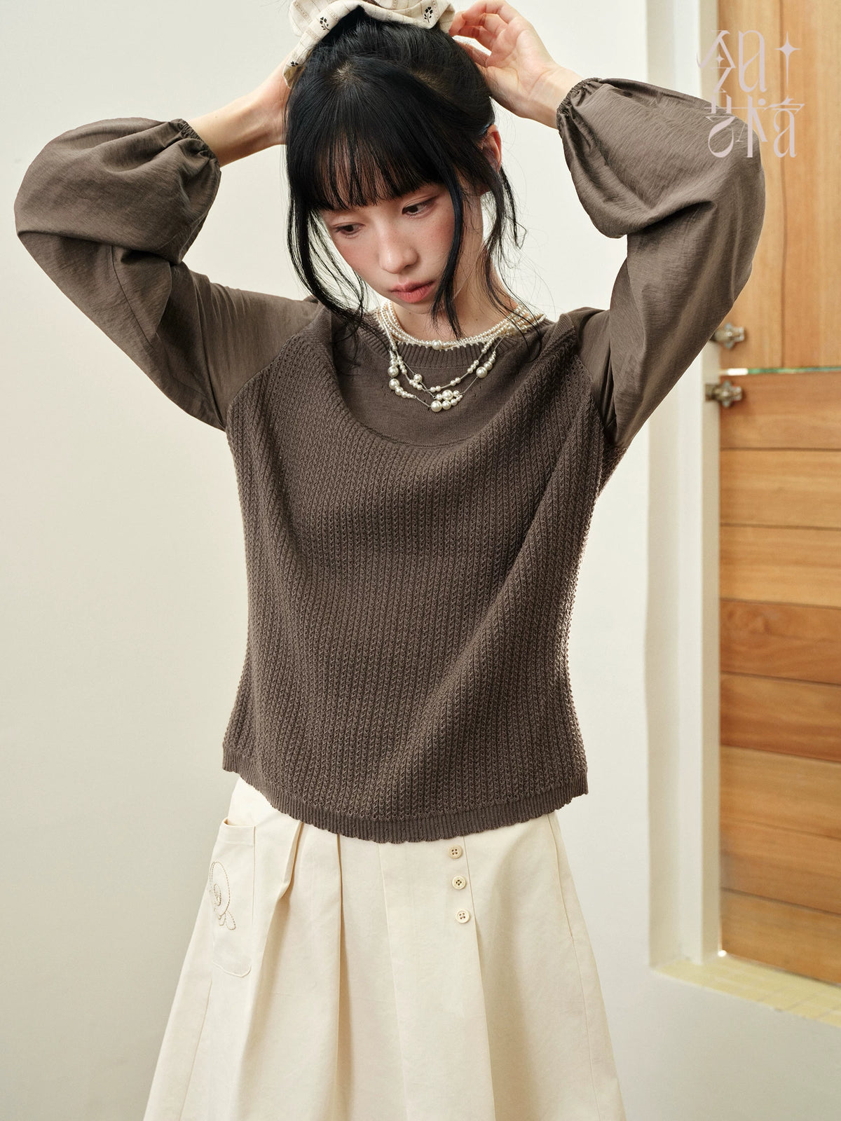 DAILY ARTIST - “Soft Woven Wind” Silk-Wool Sheer Sleeve Knit Top (Brown / Beige)