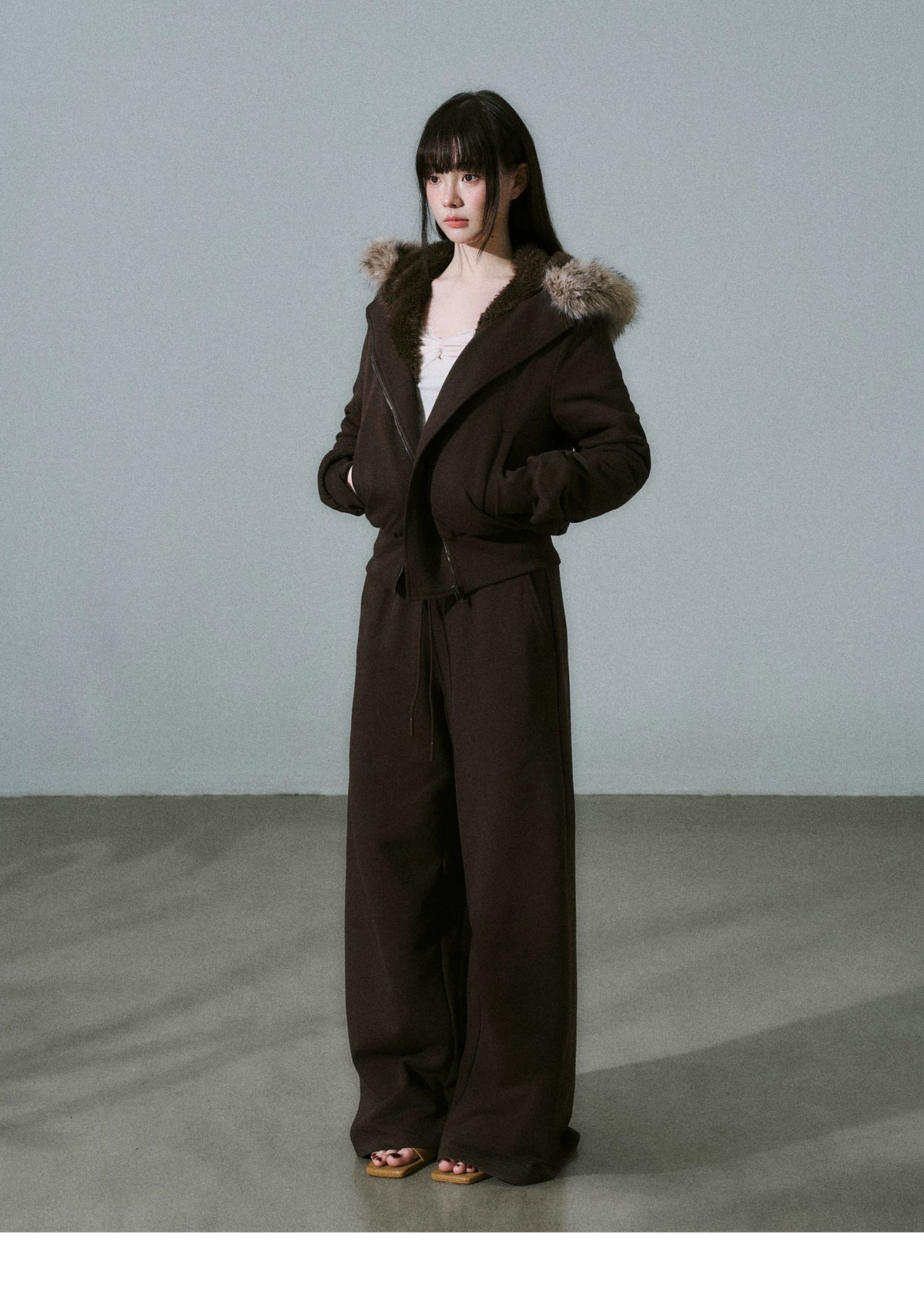 LOST FOREST - Heavyweight Cotton Low-Rise Wide-Leg Sweatpants (Dark Brown / Milk Tea)