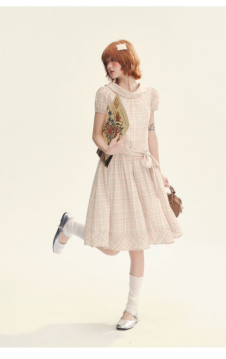 "Showa Girl" Vintage Plaid Floral Print Peter Pan Collar Bow Waist-Defined A-Line Dress
