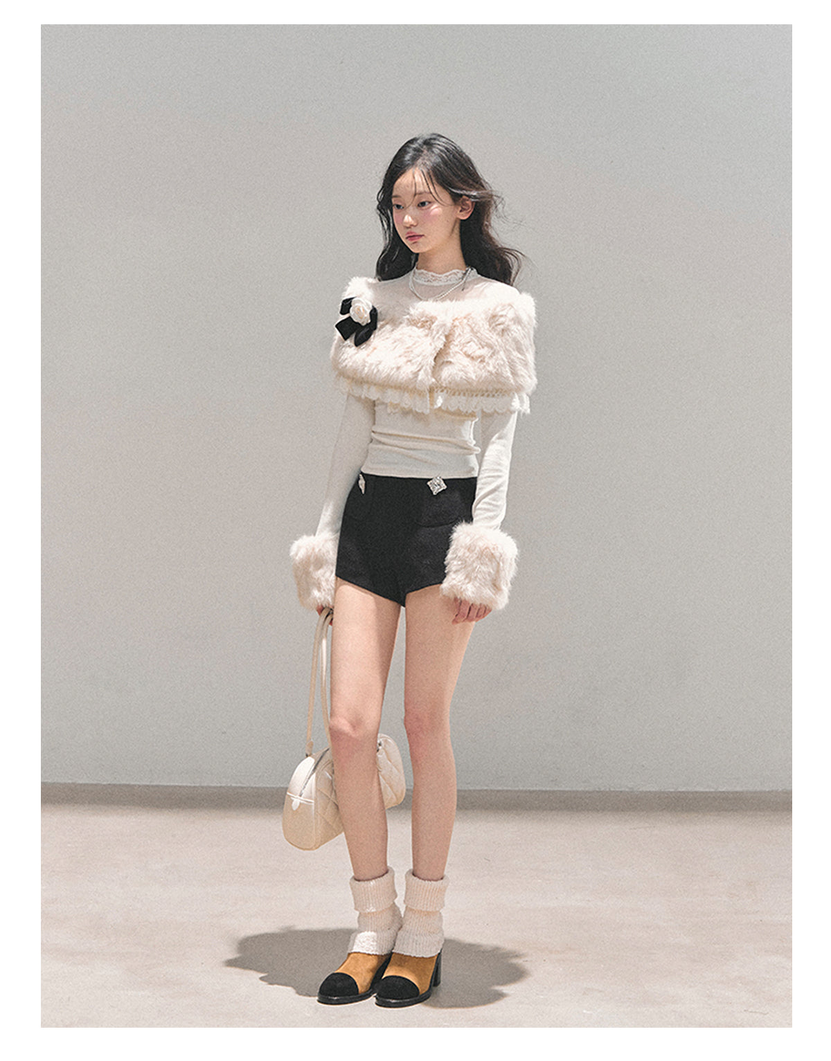 少也眼 “Snow-Melt Whispers” Milky White Lace Mesh Fur Top