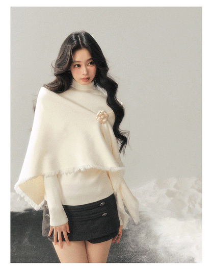 少也眼 "Speechless Under the Full Moon" Camellia White French Turtleneck Knit & Shawl Set