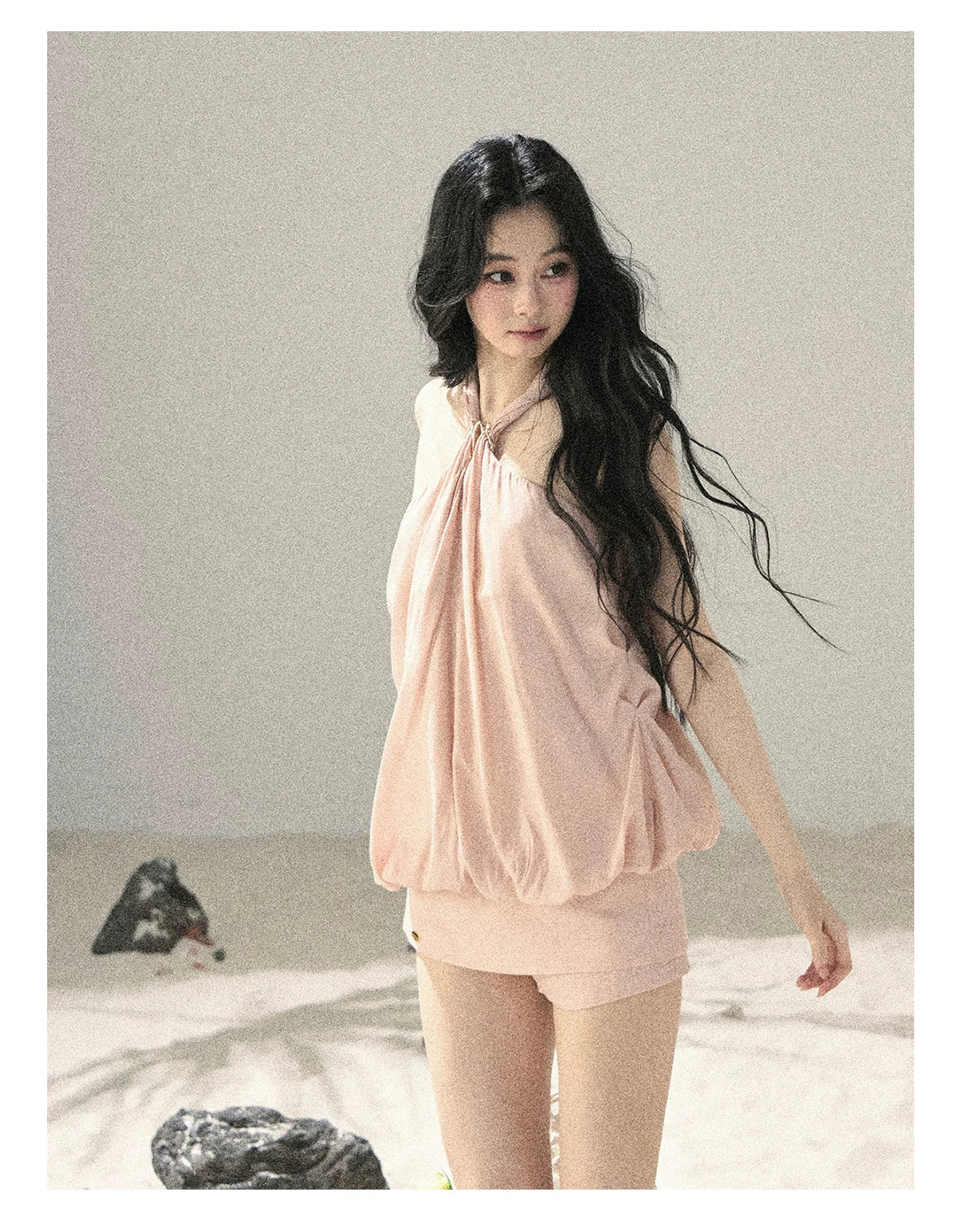 "Soft Luminous Glow" Misty Pink Halter Top & High-Waisted Skort Two-Piece Set