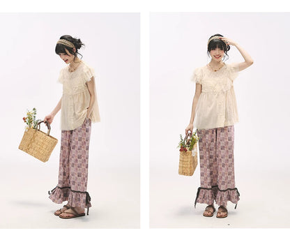 "Apricot Blossom Letter" Oatmeal Lace Patchwork Short Sleeve Blouse
