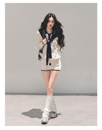 少也眼 “Monologue in the Morning Mist” Gentle Knit Two-Piece Set 64151