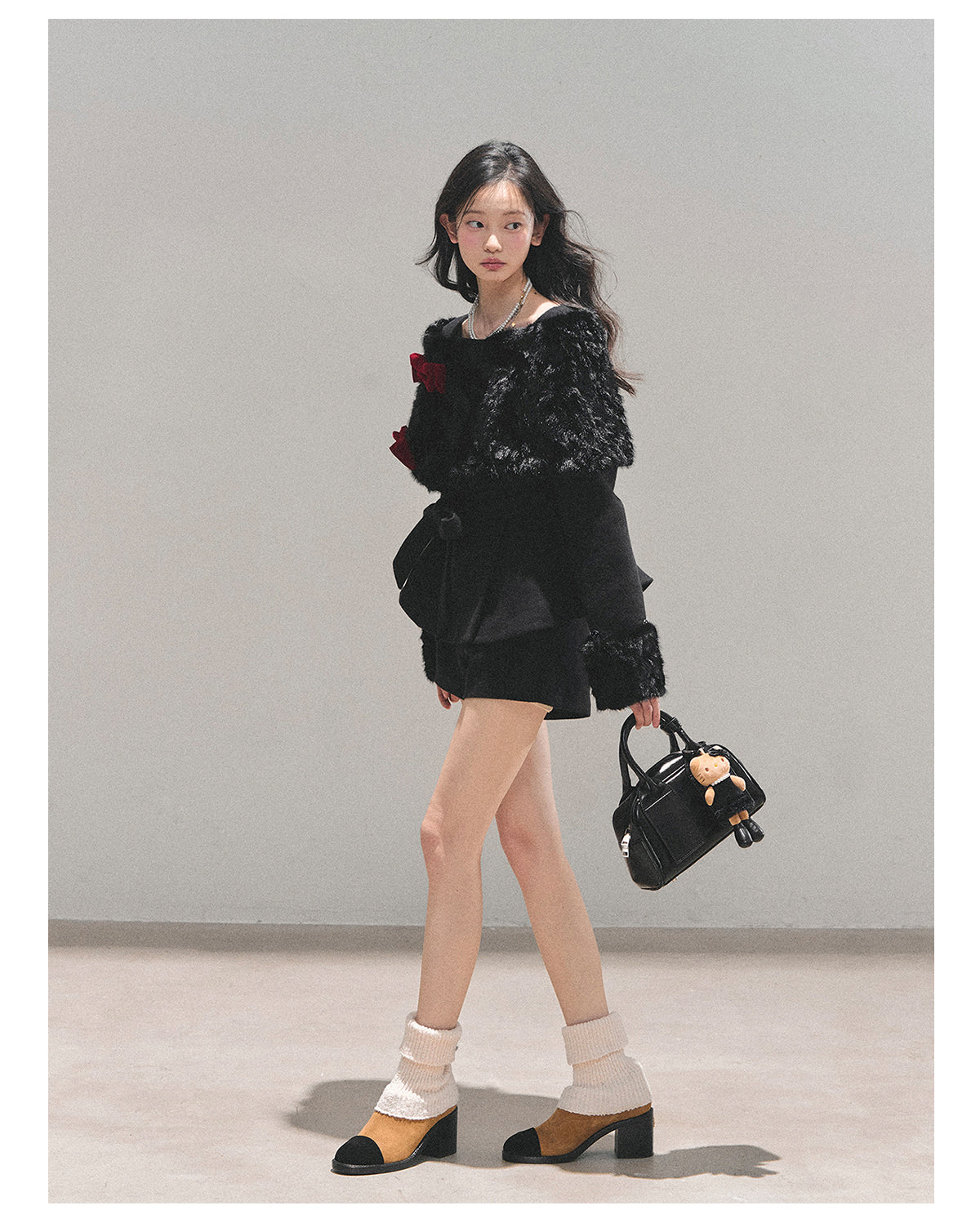 少也眼 “Drifting Through Her Dreams” – Winter Luxe Three-Piece Cape Set - Midnight Black 8746513