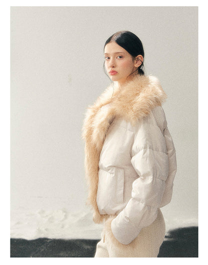 少也眼 “She Listens to the Snow’s Whisper” Pearl Matte White Fur-Collar Down Jacket
