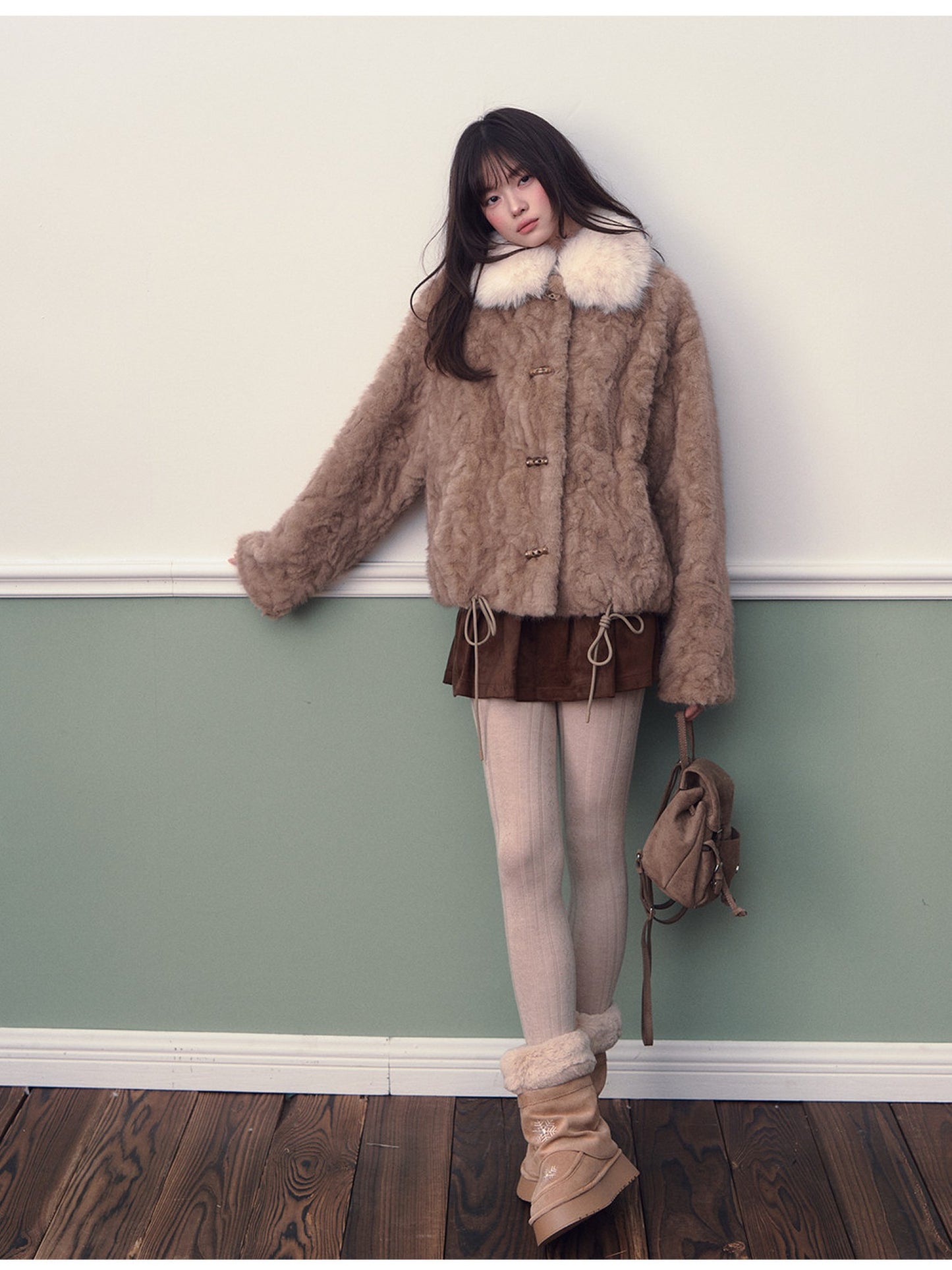 Soote Season - Almond Brown Faux Fur Contrast Collar Cropped Jacket