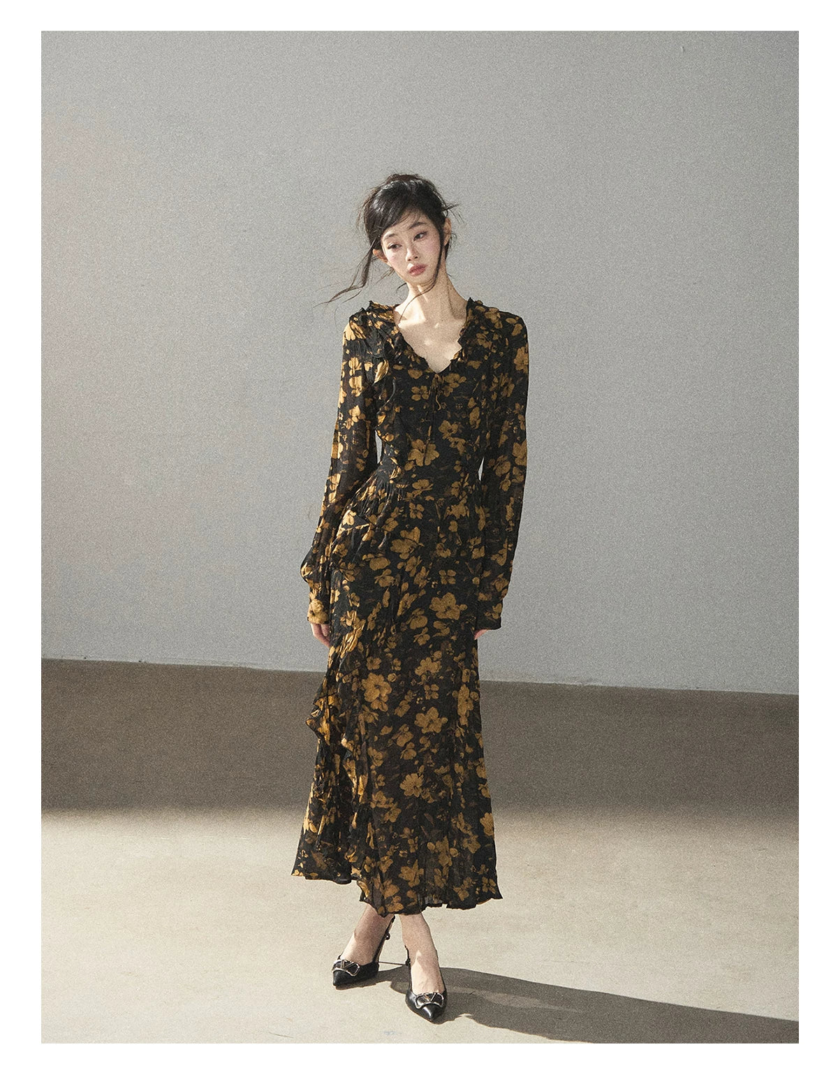 AOMALM - Black & Golden Brown Floral Ruffle Maxi Dress with High Side Slit