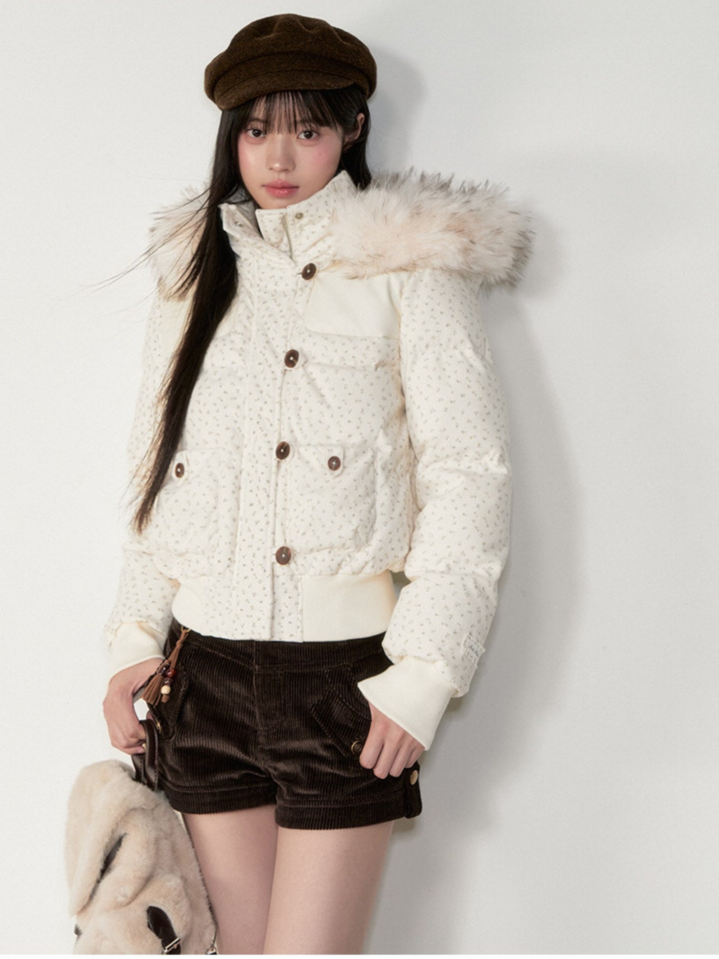 Soote Season - White Floral Faux Fur Collar Cropped Hooded Down Jacket