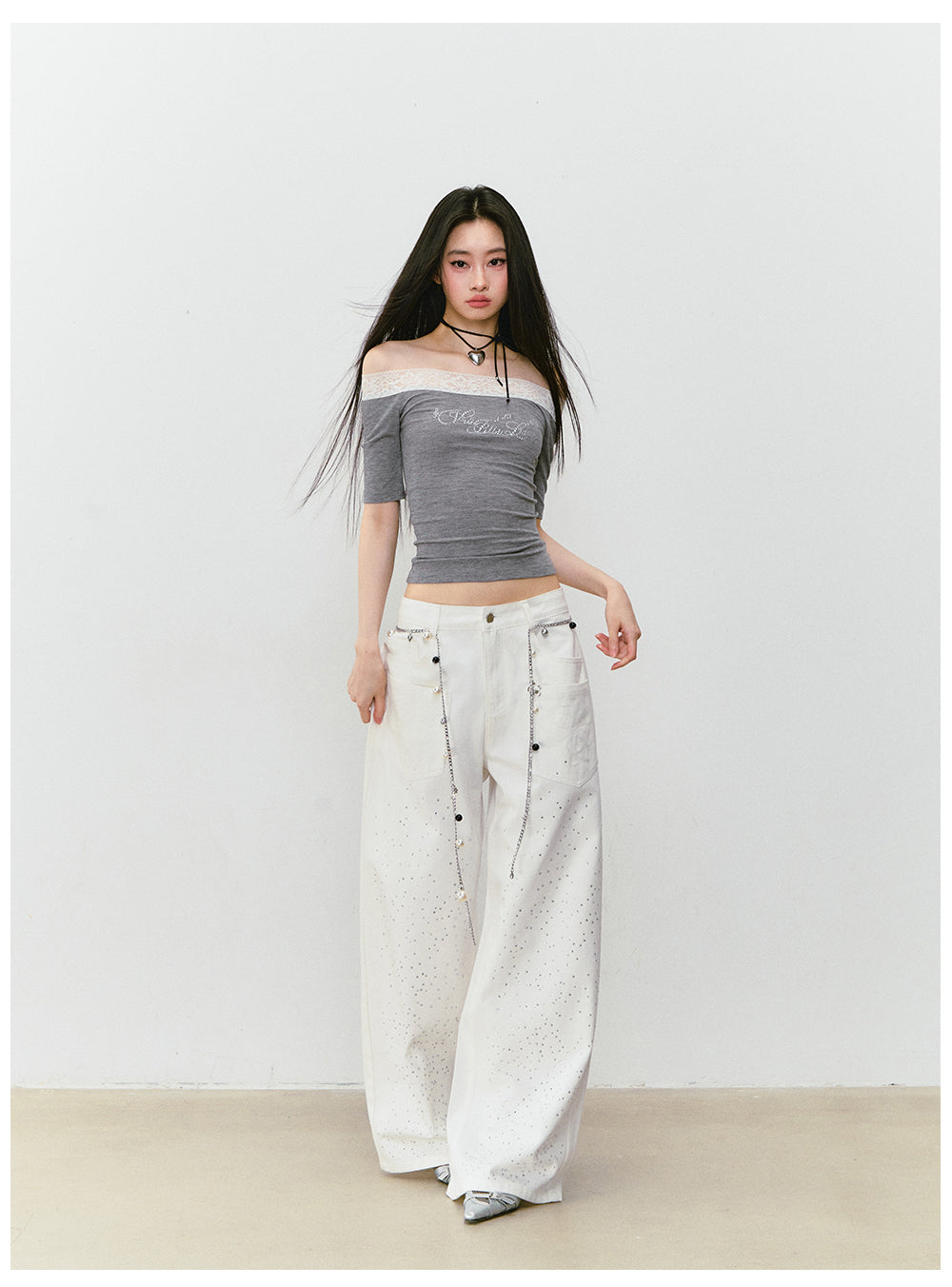 VIAPITTI - Statement Rhinestone Wide-Leg Jeans (White/ Blue)