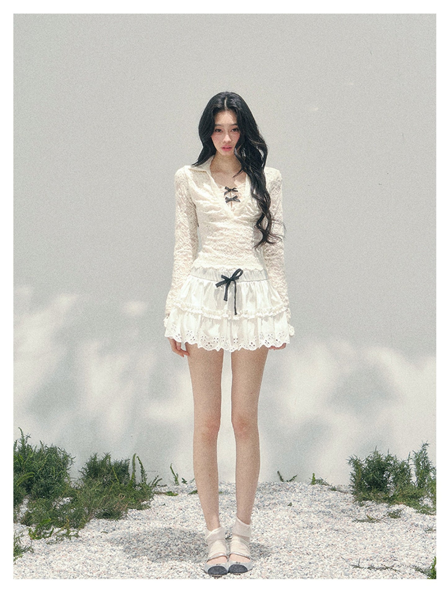 少也眼 “Soft Focus Monologue” Faux-Layer Sheer Lace Tie-Detail Top – Apricot 4563634583