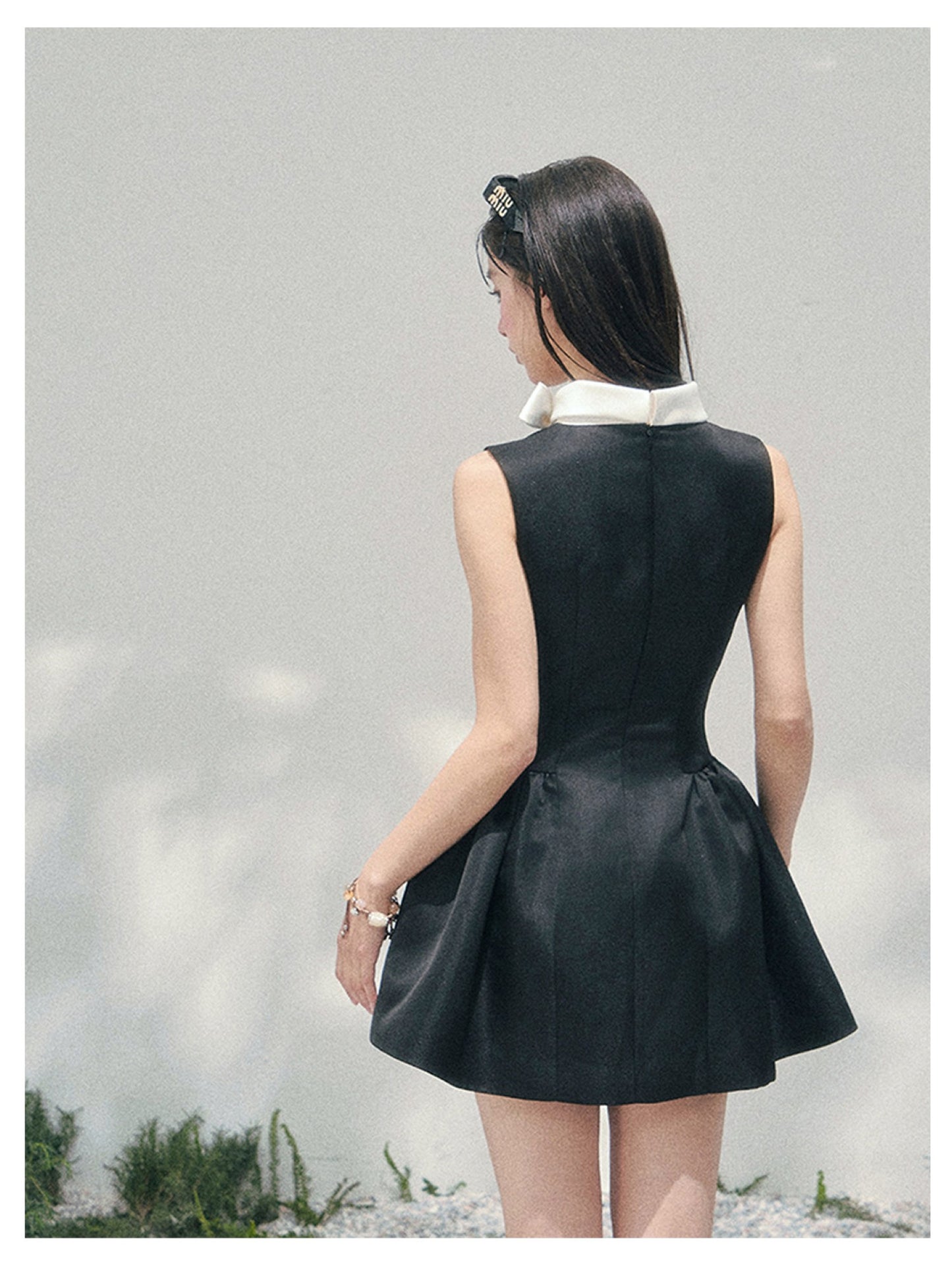 少也眼 “Satin Poise” Tranquil Black French A-Line Dress 145