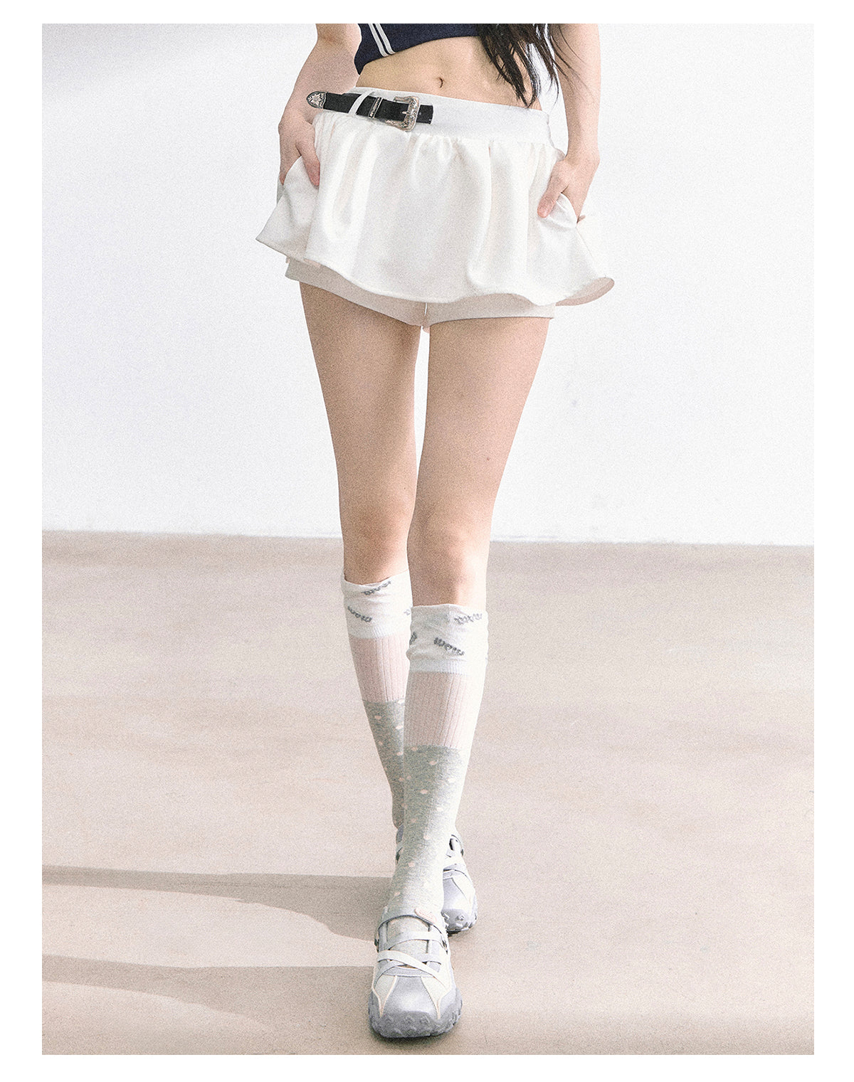 少也眼 "Annie Academy" A-Line Puff Mini Skirt - White