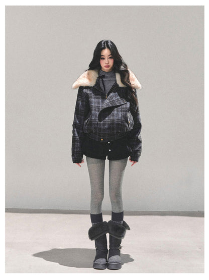 少也眼 “Quiet Radiance" Navy Check Oversized Wool Jacket