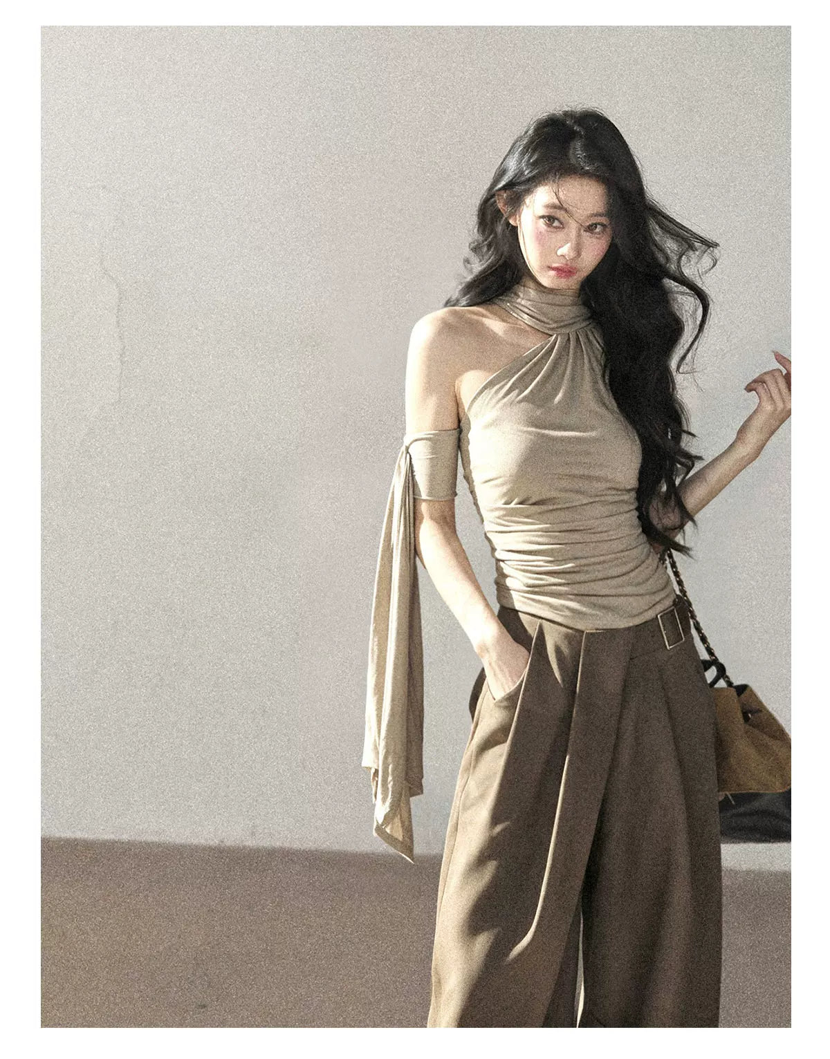 AOMALM - Halter Neck Off-Shoulder Cropped Tee in Milk Tea